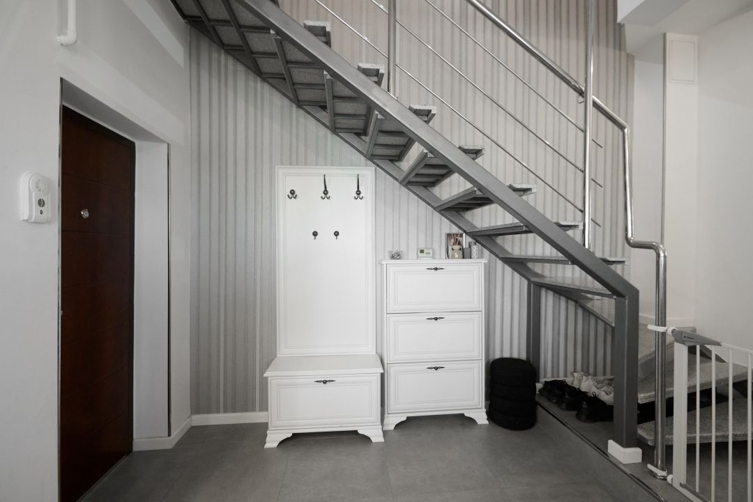 Eremia - Apartament 3 camere + studio | Scara interioara! — fotografia 15