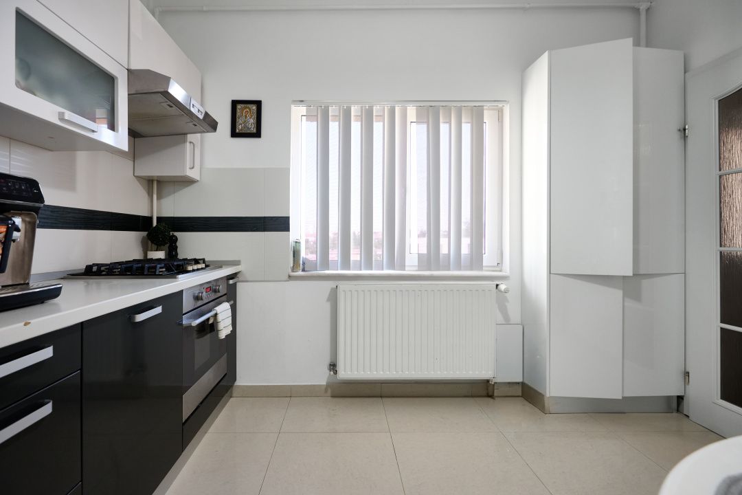 Eremia - Apartament 3 camere + studio | Scara interioara! — fotografia 18