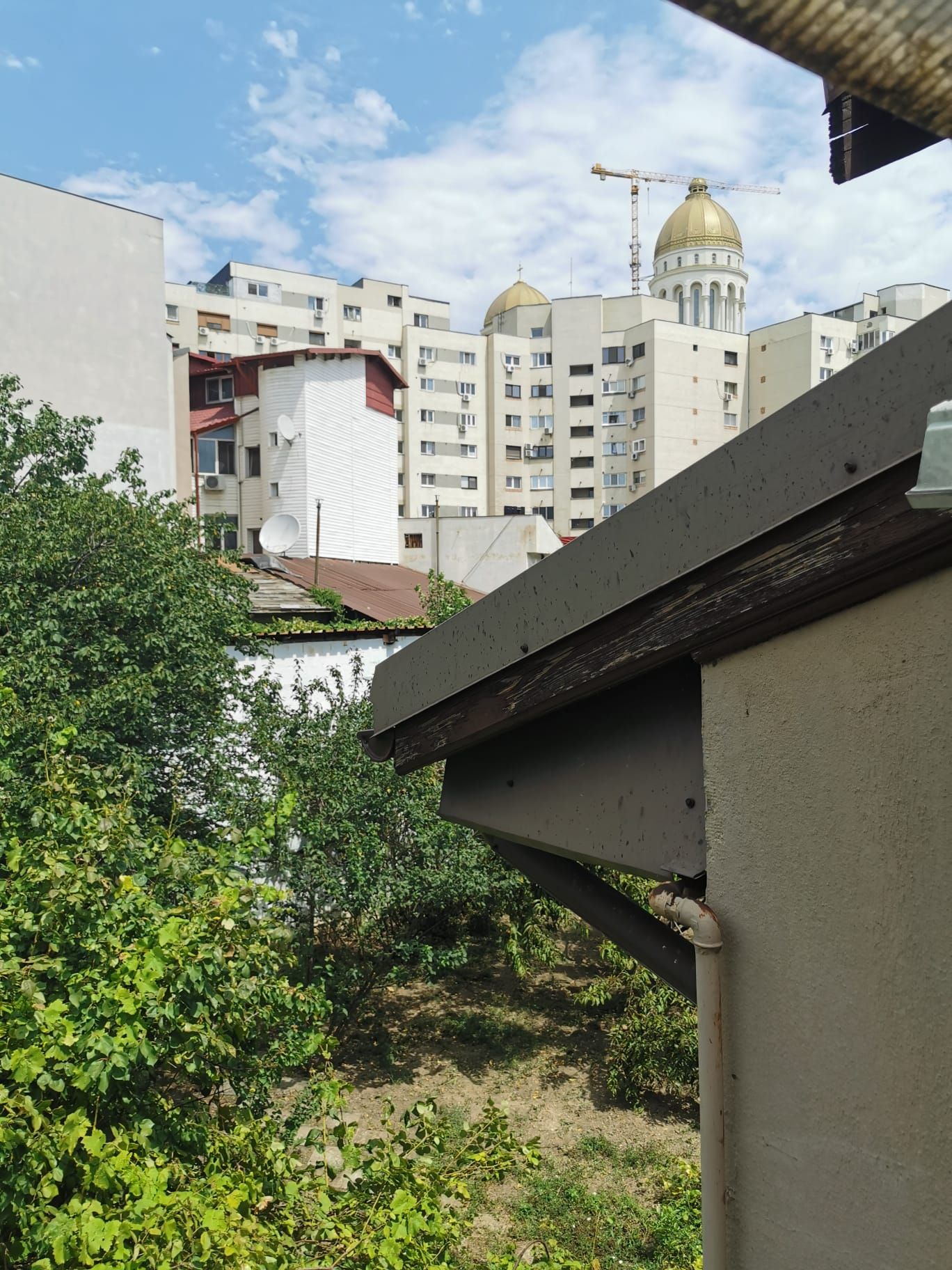 Cel mai ieftin teren central! -  strada Acvila nr 16.  -13 Septembrie — fotografia 3
