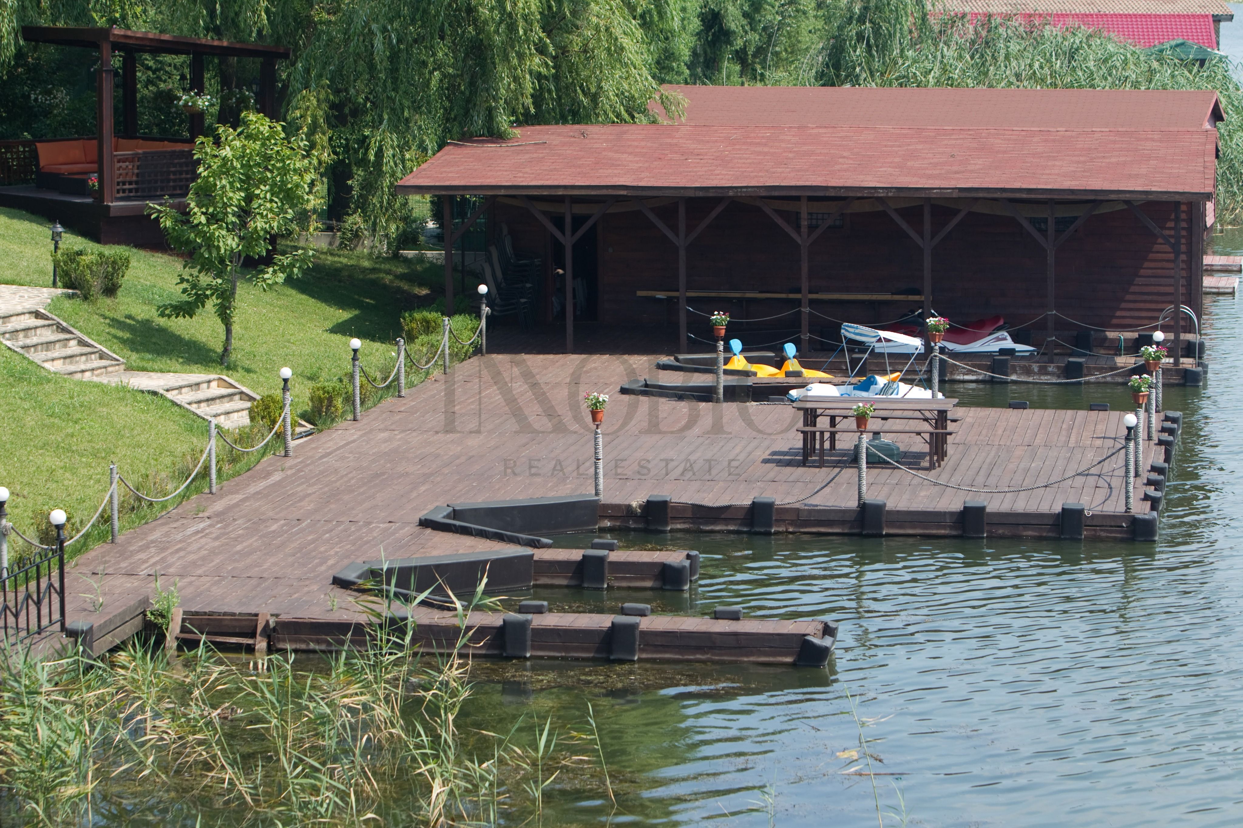 Vilă pe malul Lacului Snagov | 3.000 mp teren | 90 m deschidere lac — fotografia 10