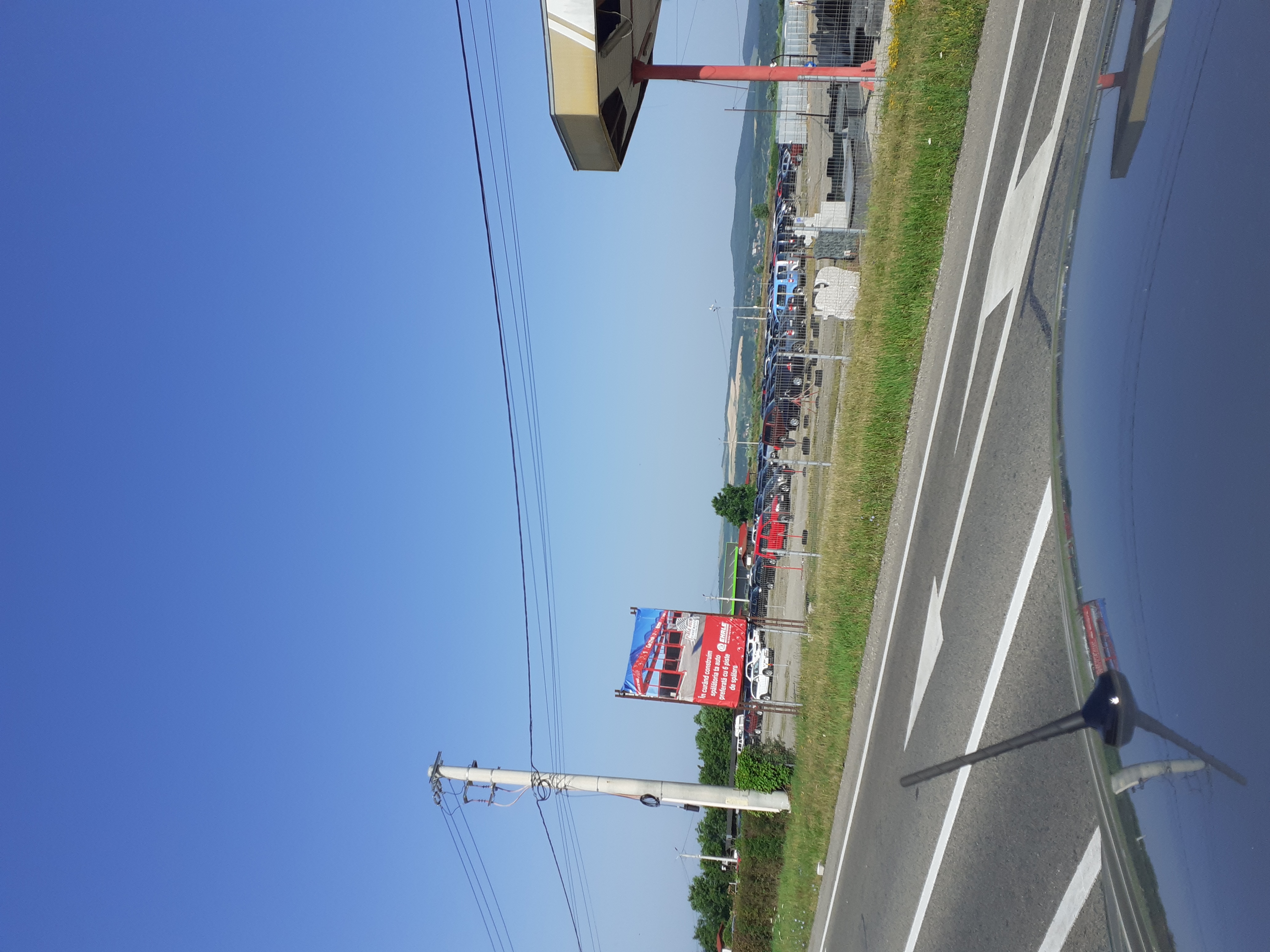 Vand teren intravilan in com. Ernei, langa P-ta de Auto S=3900 mp.