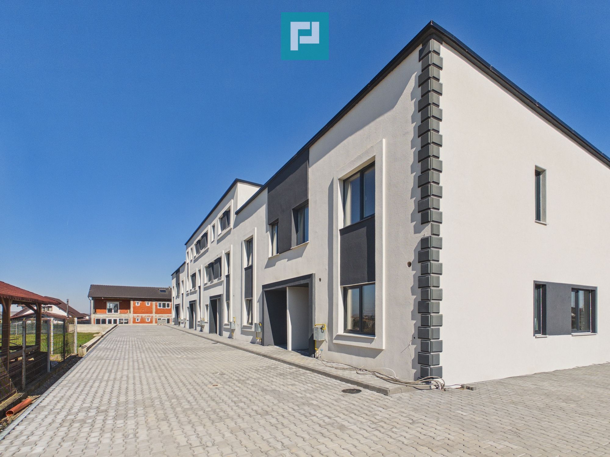 Casă Terraced / Townhouse, 120 mp utili, Sânmartin — fotografia 3
