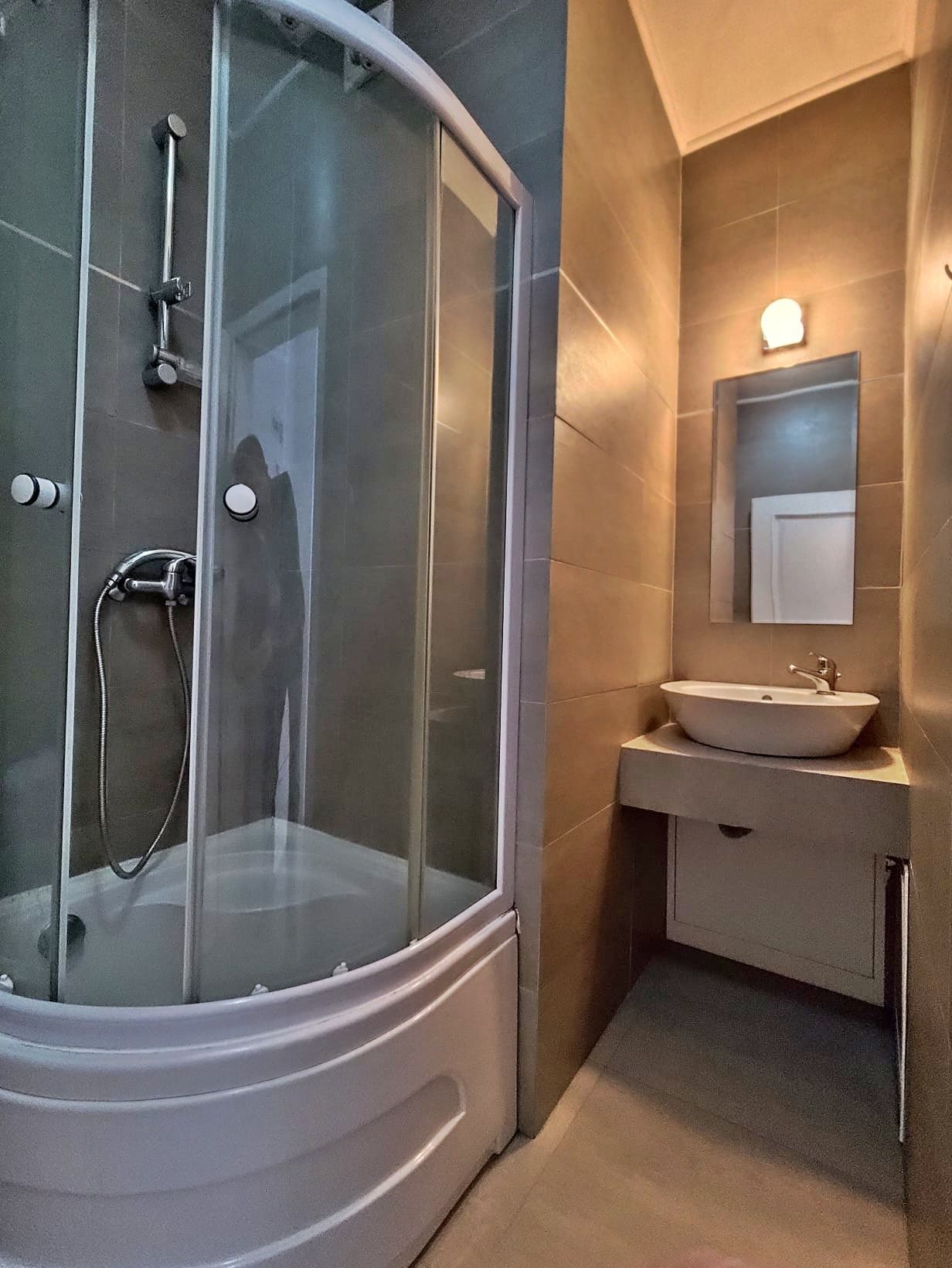 Apartament 3 camere in Cartierul Luceafarul, Oradea - inchiriere — fotografia 12