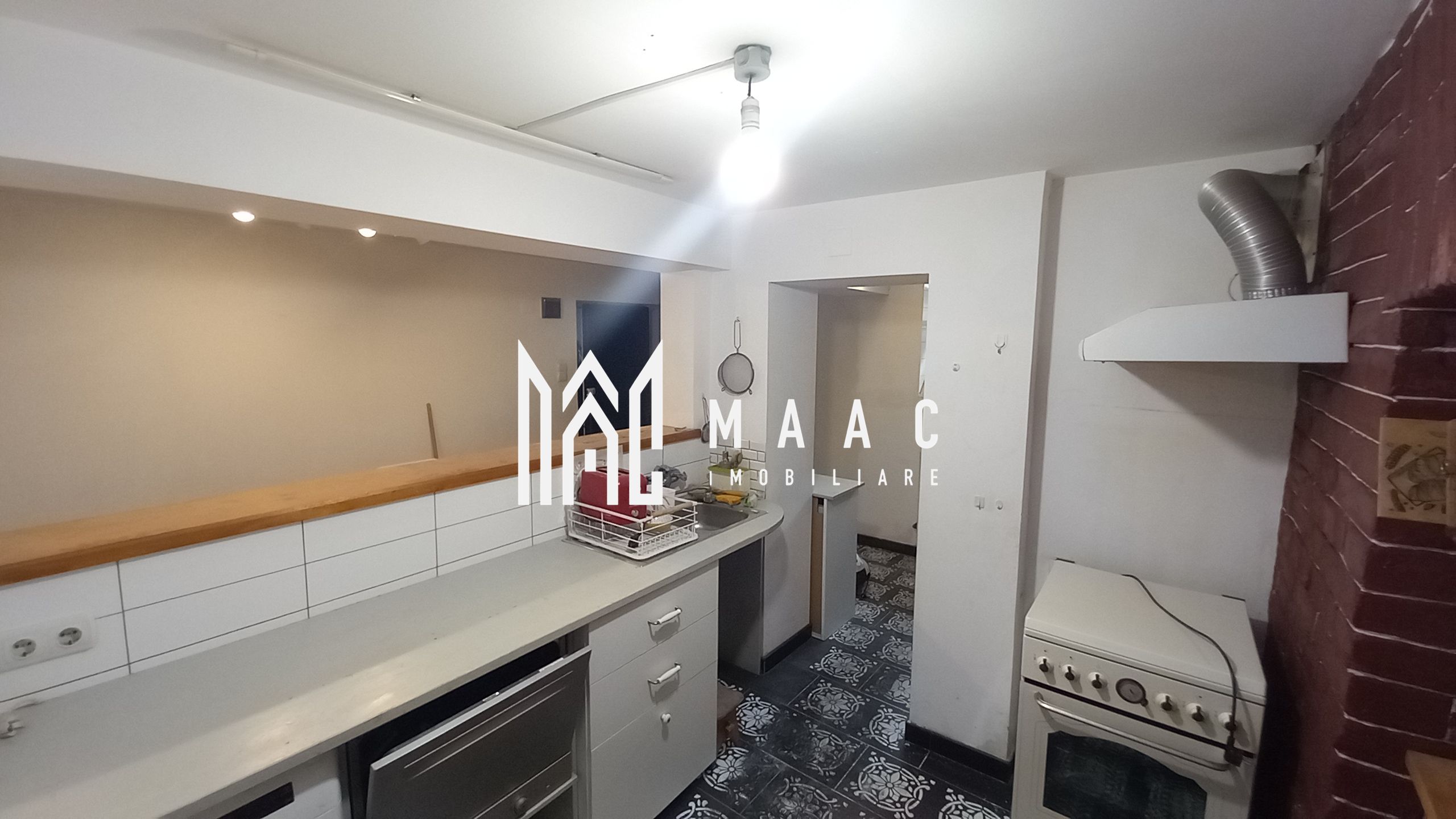 Apartament la casă | Decomandat | 100 MPU | Central — fotografia 11
