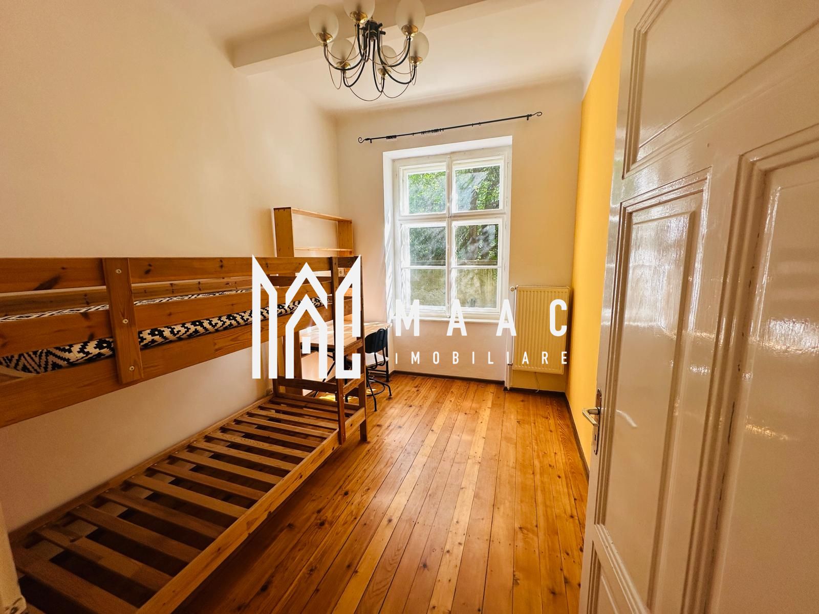 Apartament la casă | Decomandat | 100 MPU | Central — fotografia 3