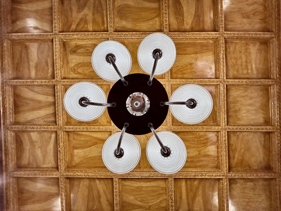 Casa 9 camere, 4 bai, 3 locuri de parcare, Central, Ploiesti — fotografia 12