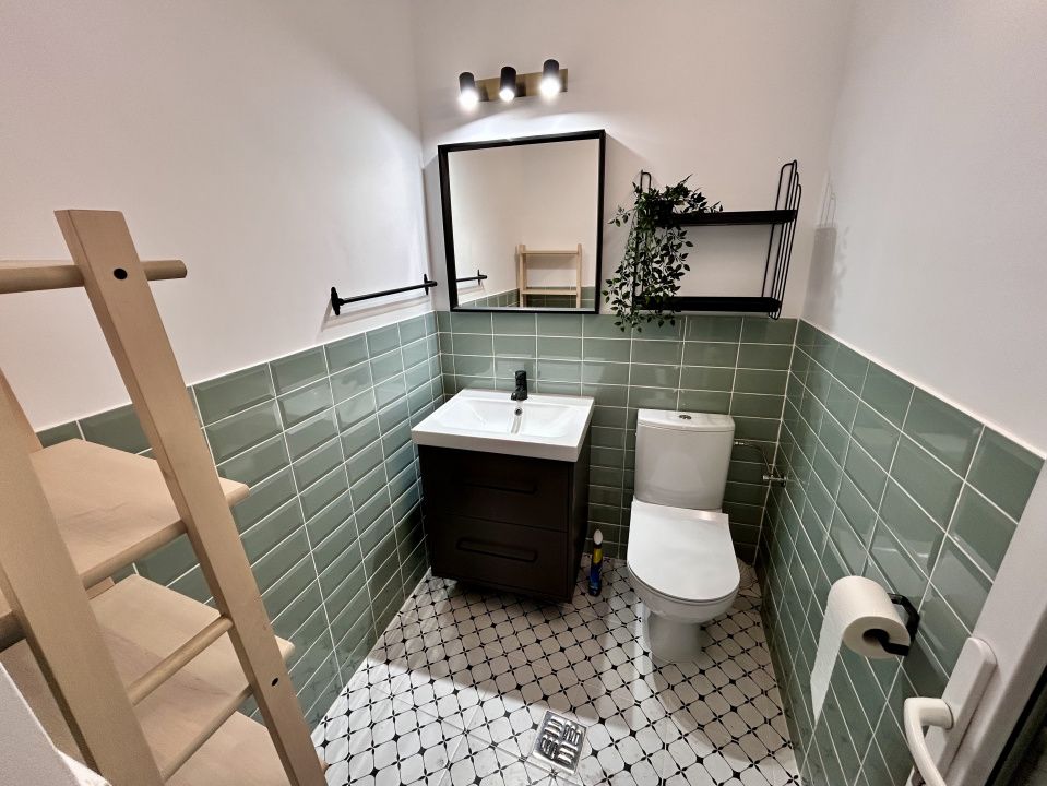 Casa 9 camere, 4 bai, 3 locuri de parcare, Central, Ploiesti — fotografia 15