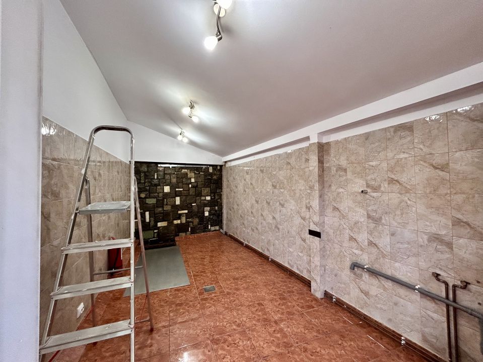 Casa 9 camere, 4 bai, 3 locuri de parcare, Central, Ploiesti — fotografia 38