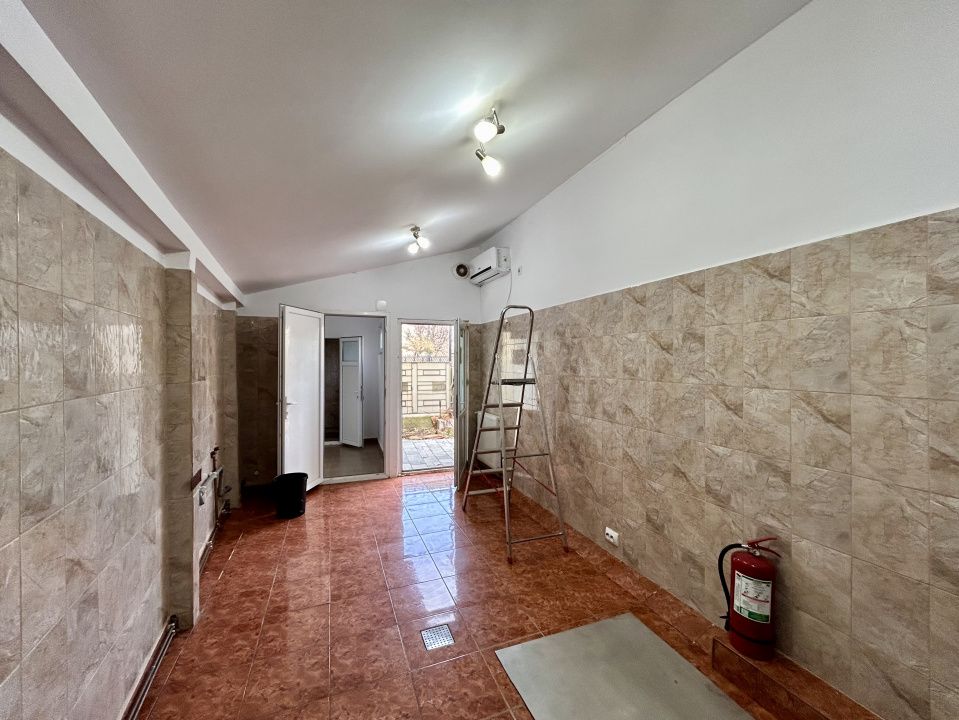 Casa 9 camere, 4 bai, 3 locuri de parcare, Central, Ploiesti — fotografia 43
