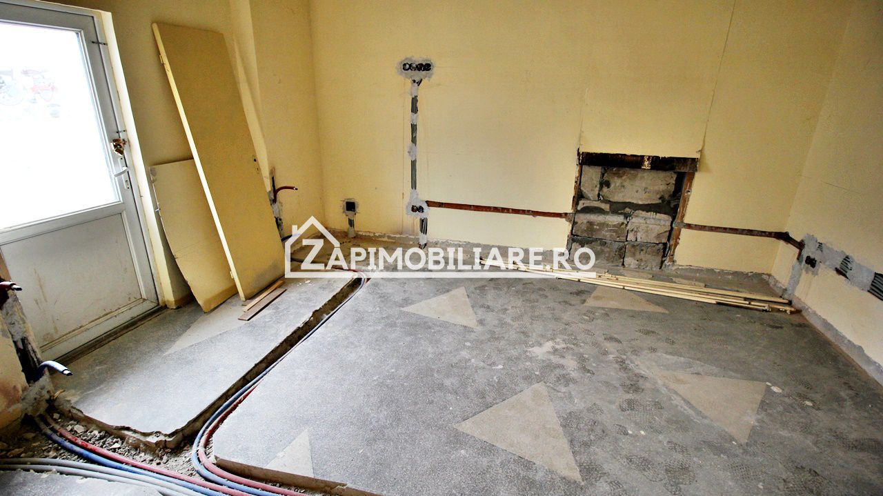 Hală + birouri si spatiu comercial 700 mp. teren 2.500 mp — fotografia 11