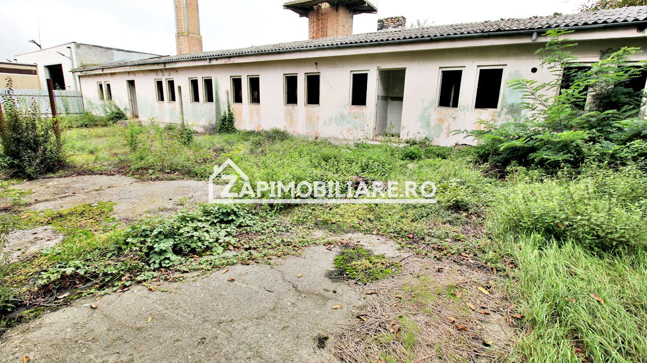 Hală + birouri si spatiu comercial 700 mp. teren 2.500 mp — fotografia 2