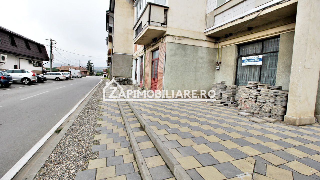 Hală + birouri si spatiu comercial 700 mp. teren 2.500 mp — fotografia 7