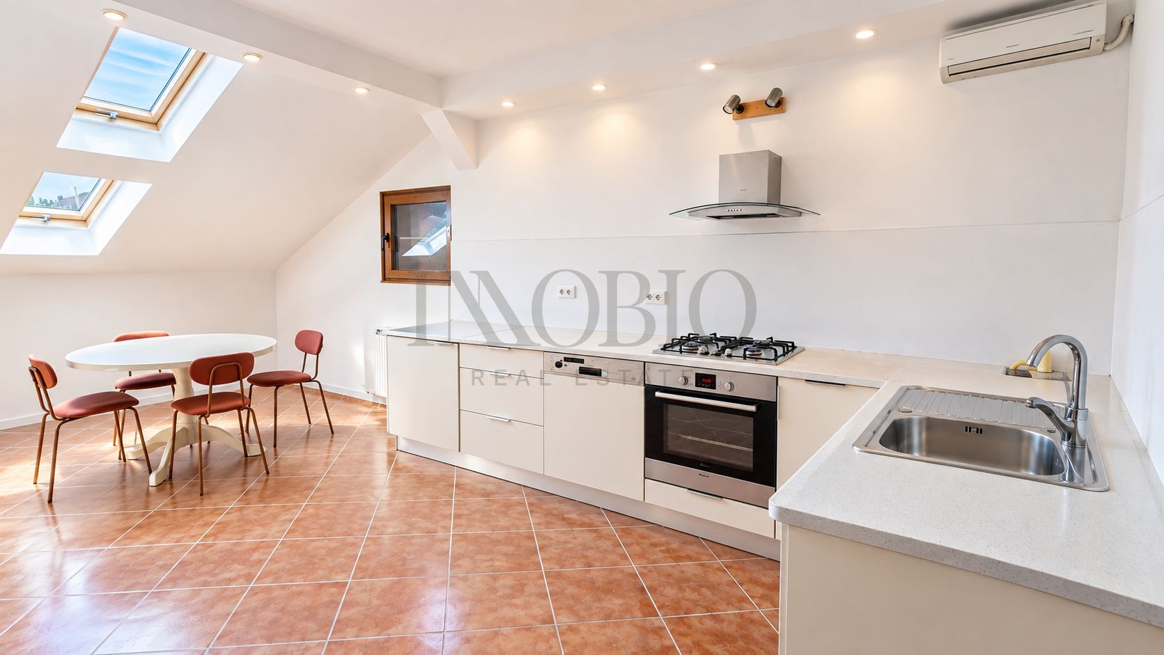 Apartament Renovat 150 MP Dorobanți | Mansardă, Șemineu — fotografia 4