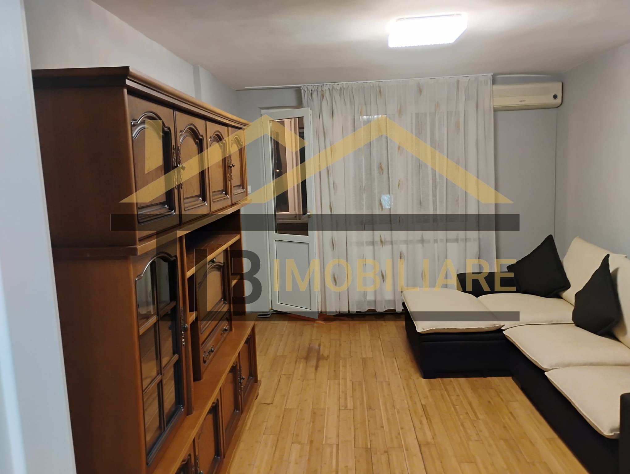 Apartament cu 2 camere, 50mp, decomandat, zona strazii Brasovului