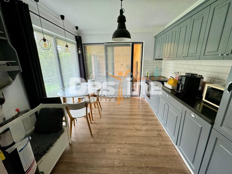 Casa/ afacere,   Miroslava — fotografia 6