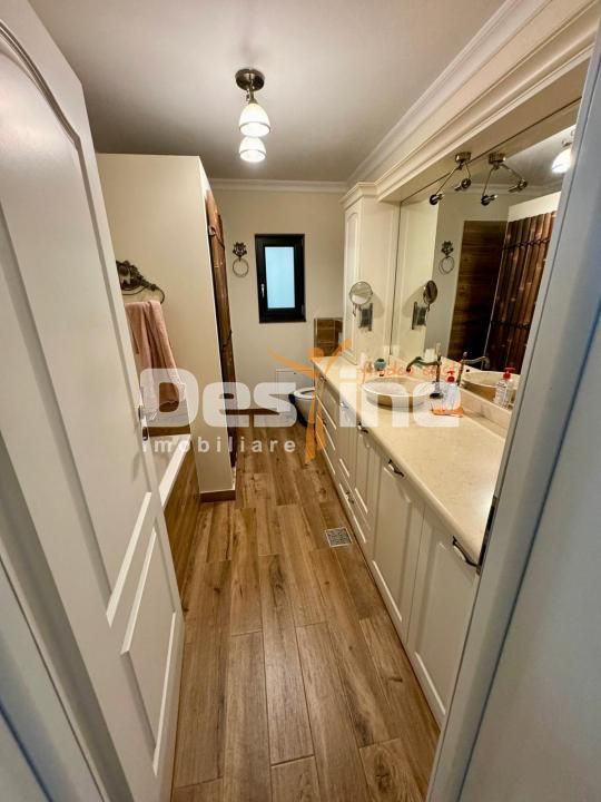 Casa/ afacere,   Miroslava — fotografia 7