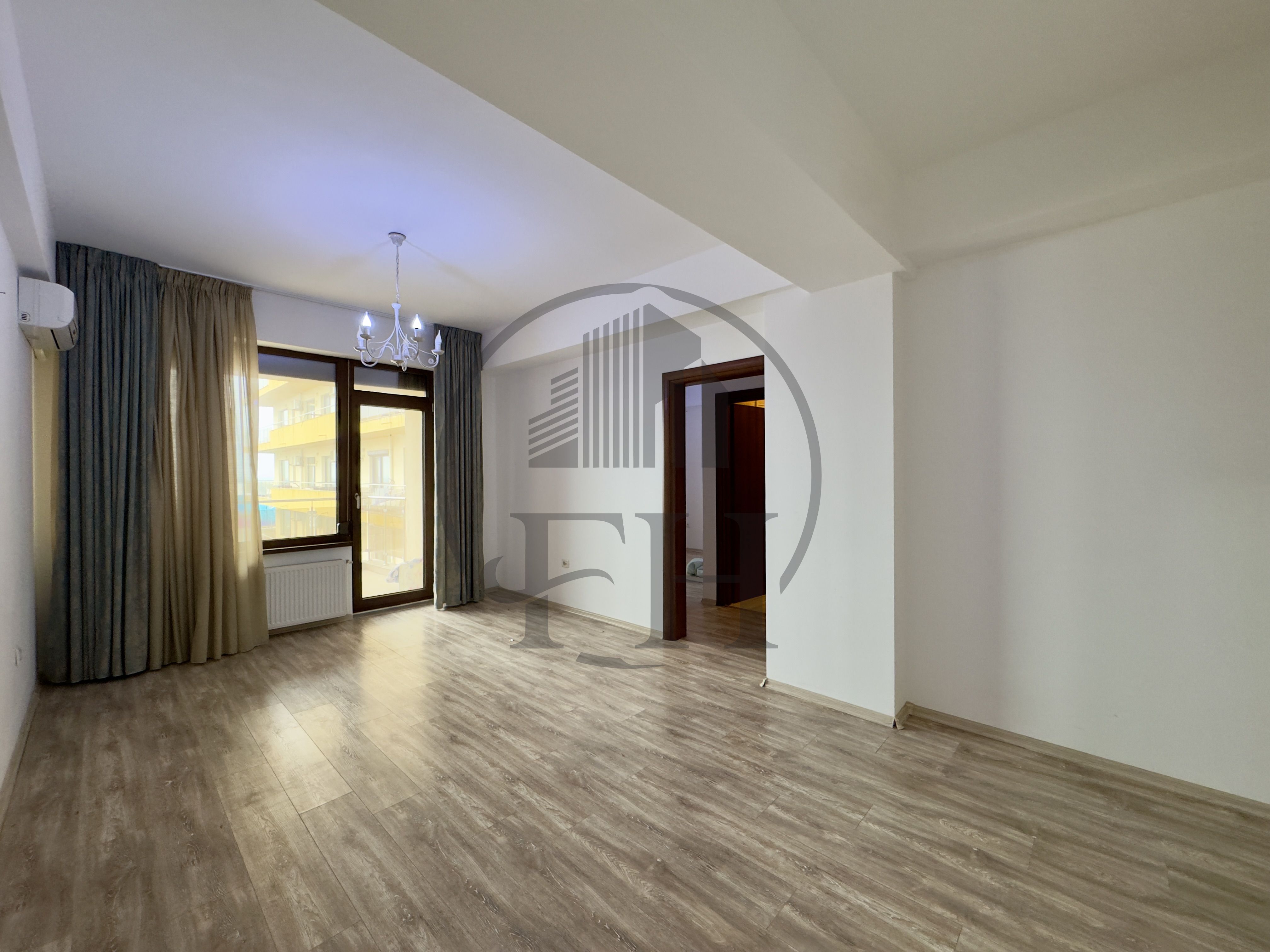 Apartament 3 camere de vanzare Mamaia, zona Summerland — fotografia 3