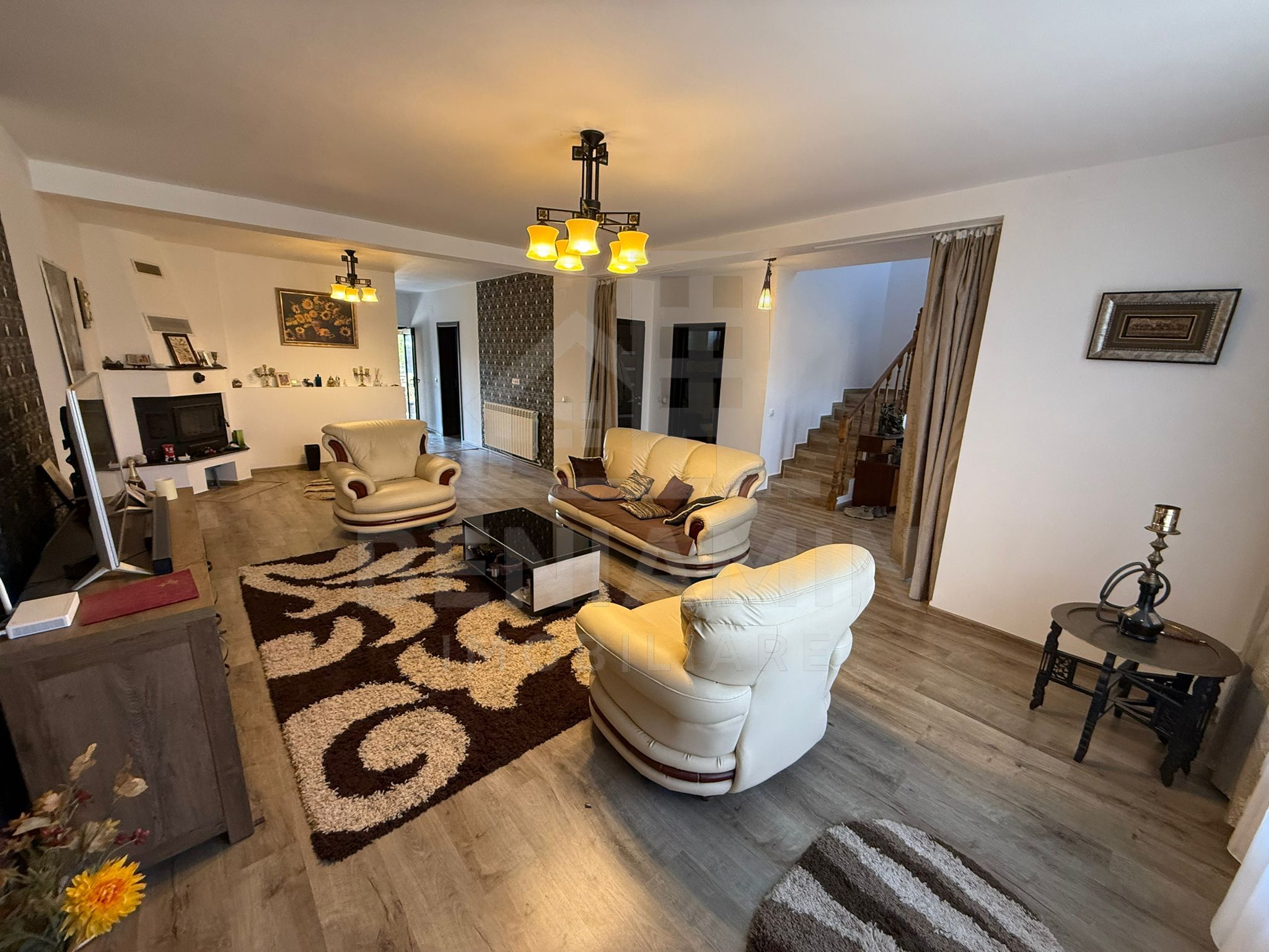 Casa P+1 toate utilitatile, 770mp teren, zona buna, mobilata, utilata