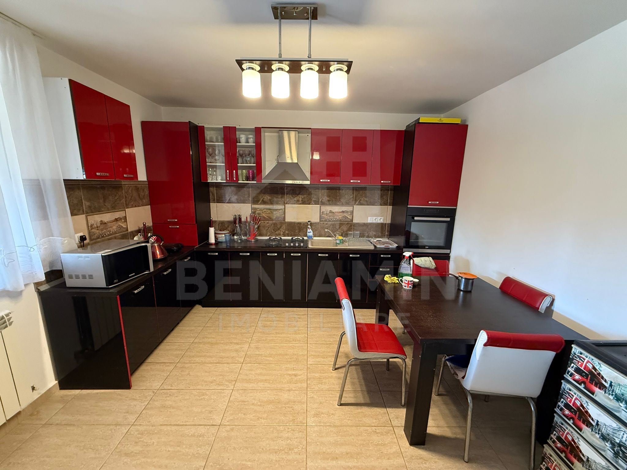 Casa P+1 toate utilitatile, 770mp teren, zona buna, mobilata, utilata — fotografia 3