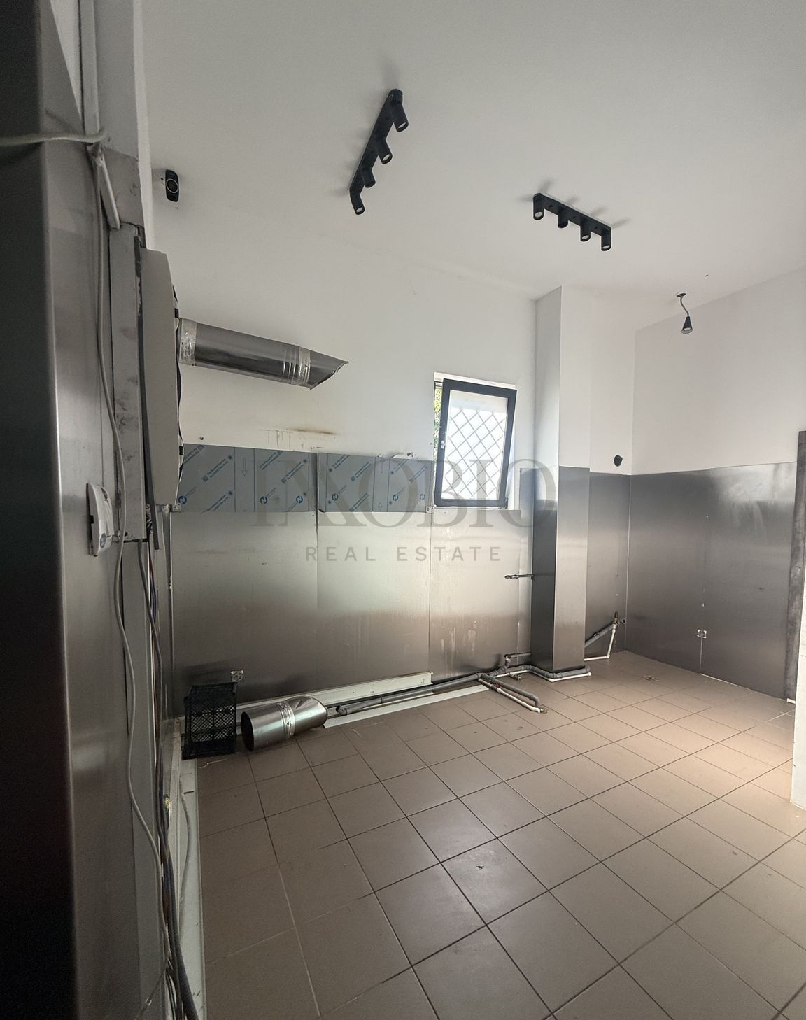 Inchiriere spatiu comercial in Baneasa - 56mp Parter — fotografia 6