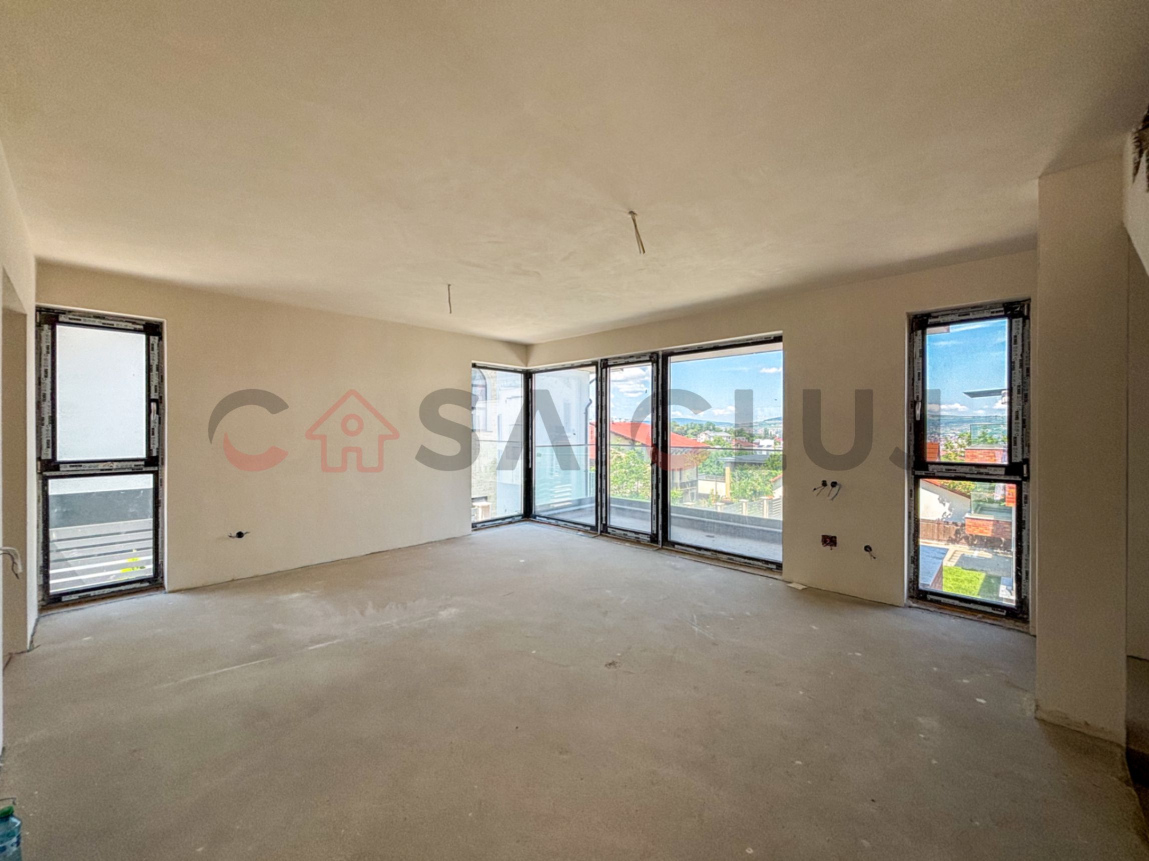 Duplex Semifinisat - Zona Grand Hotel Italia - Garaj si priveliste