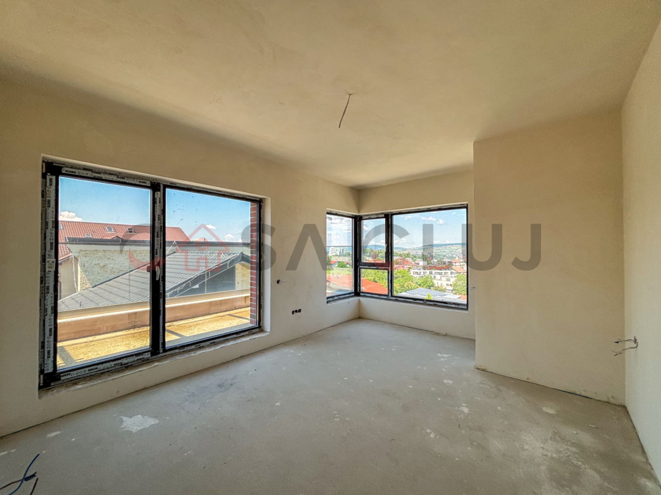 Duplex Semifinisat - Zona Grand Hotel Italia - Garaj si priveliste — fotografia 5