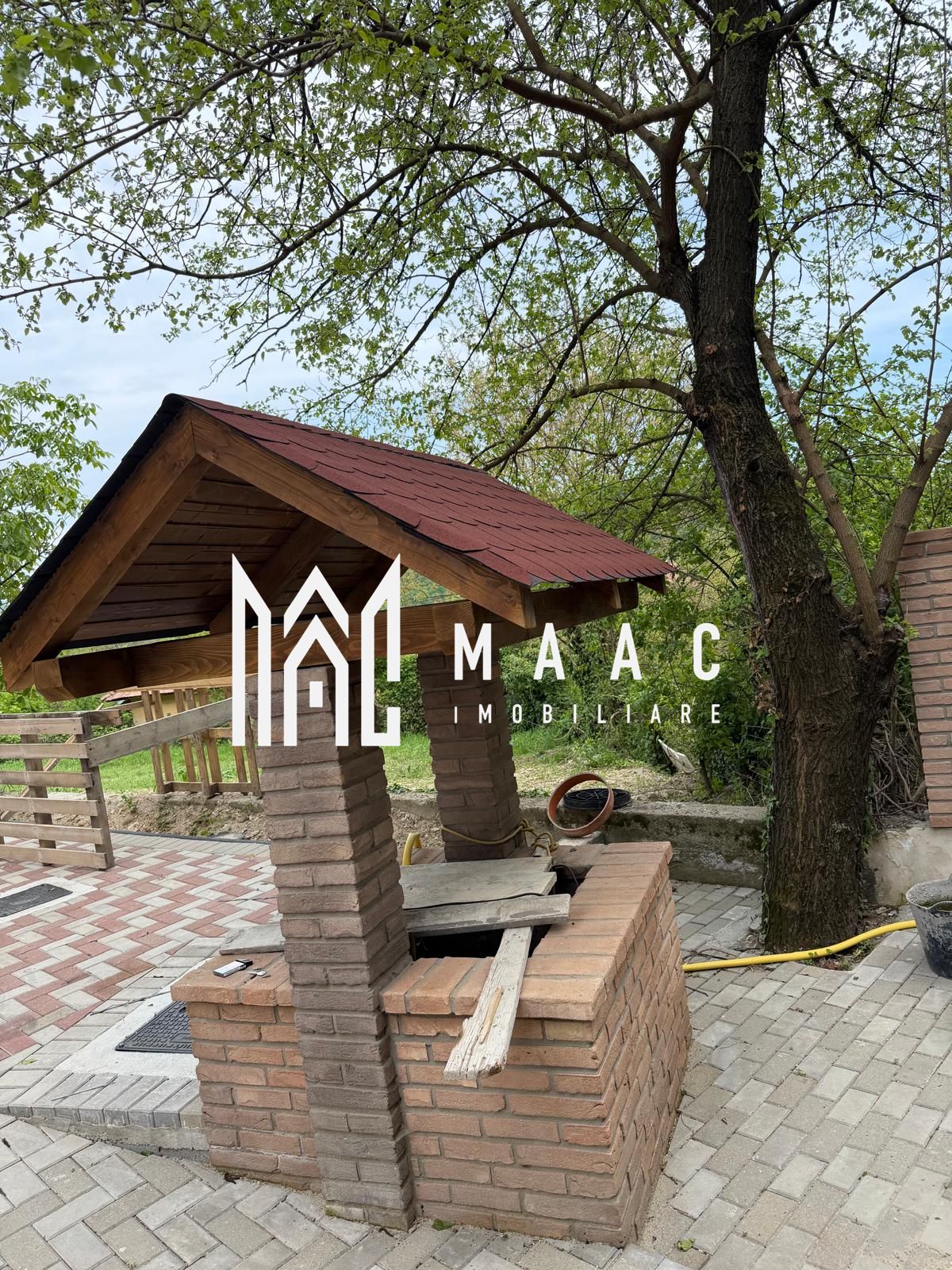 Casă 8 camere | Bujoreni, Vâlcea | 360 mp, teren 1000 mp — fotografia 4
