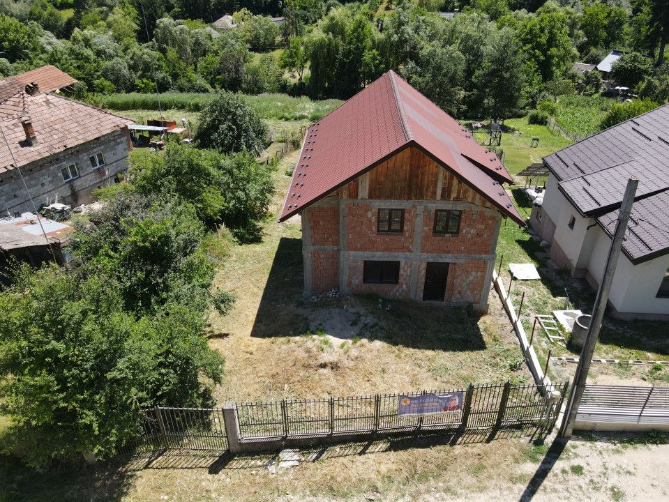 Casă nouă în Argeș Com. Merișani la 15 min de Pitesti! — fotografia 3