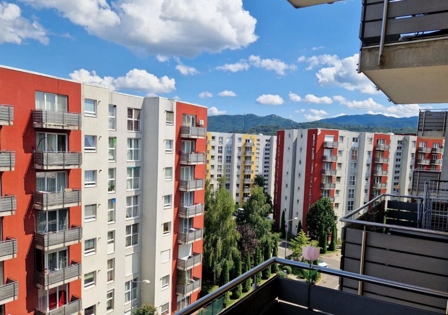 Oportunitate Rară 3 Camere cu Vedere spre Tâmpa RATE LUNARE — fotografia 2