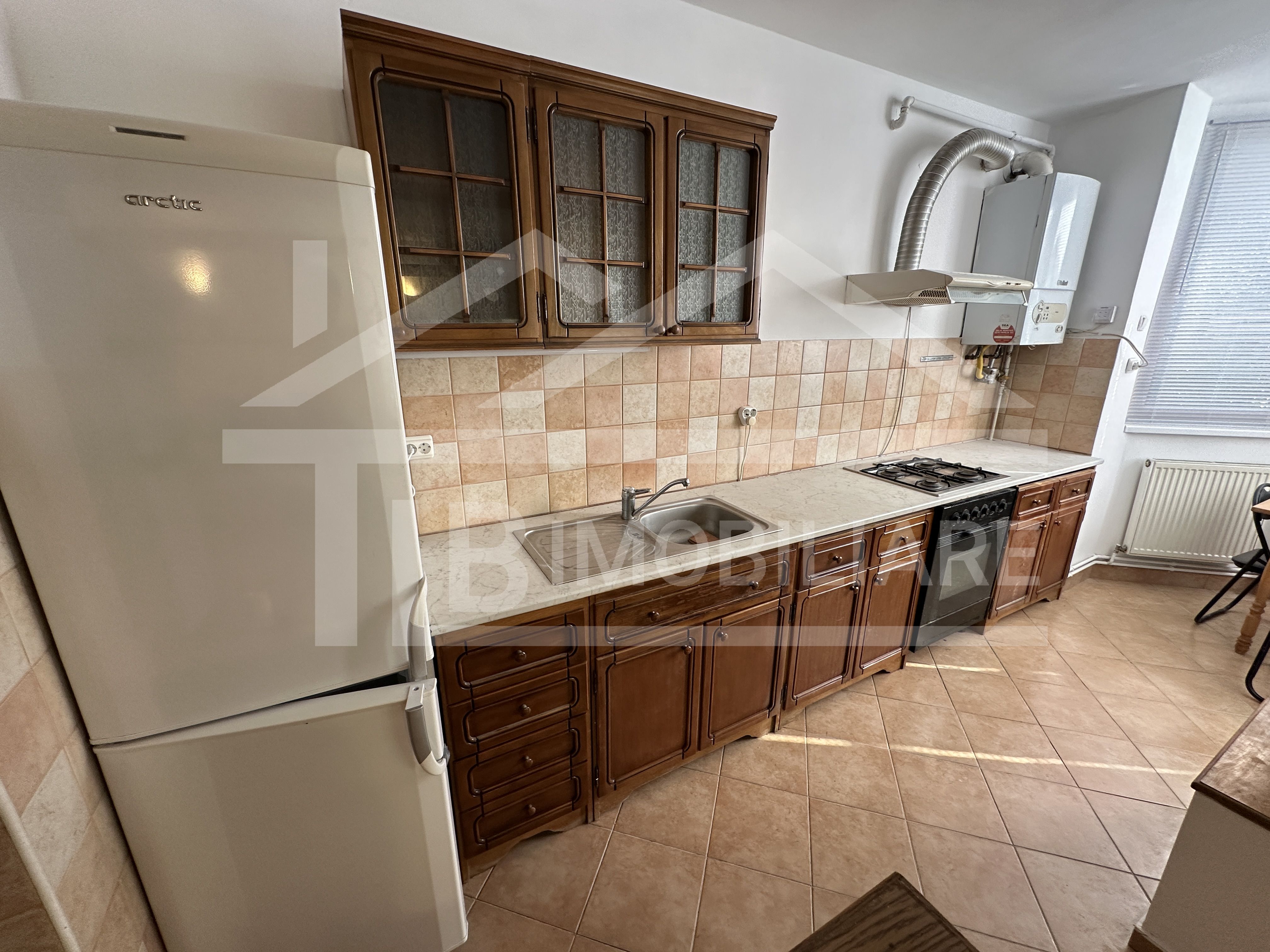 Apartament cu 3 camere, 65mp, zona UMFST — fotografia 3