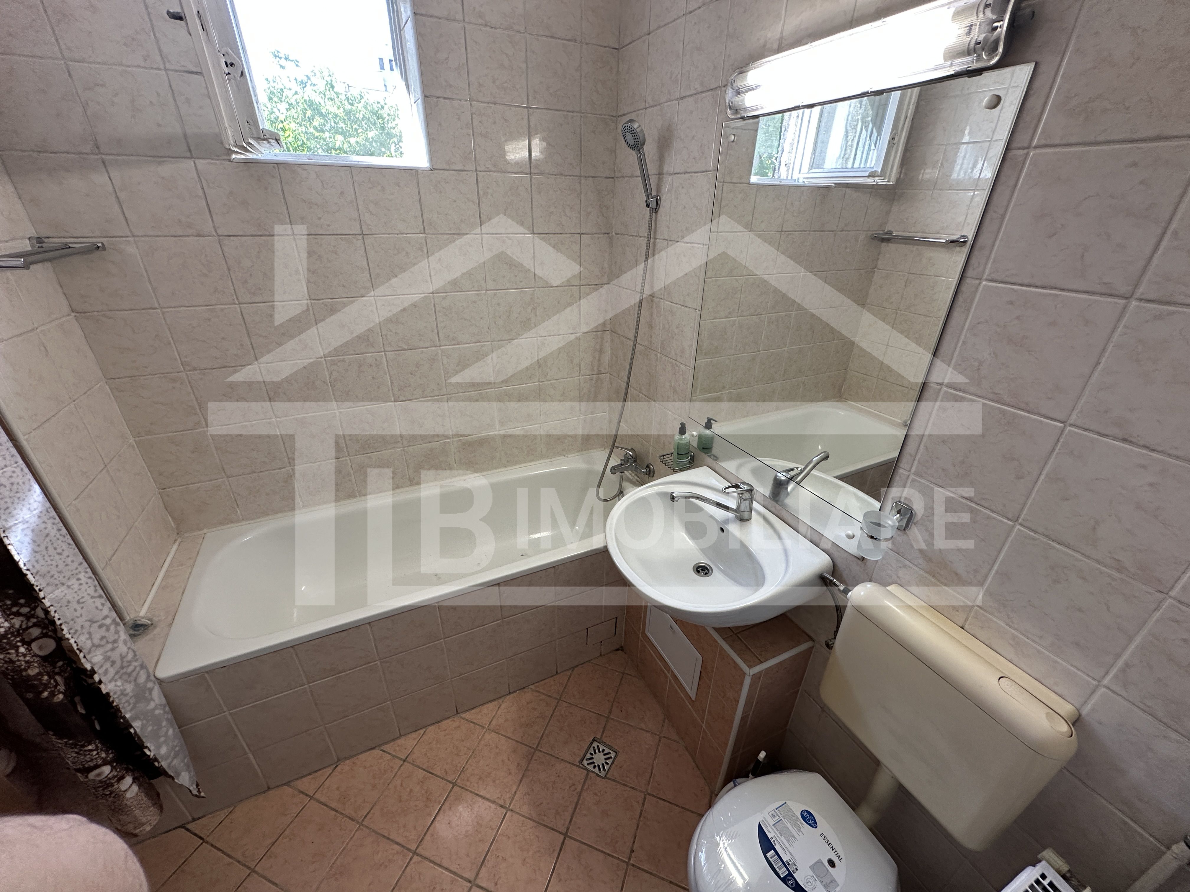 Apartament cu 3 camere, 65mp, zona UMFST — fotografia 8