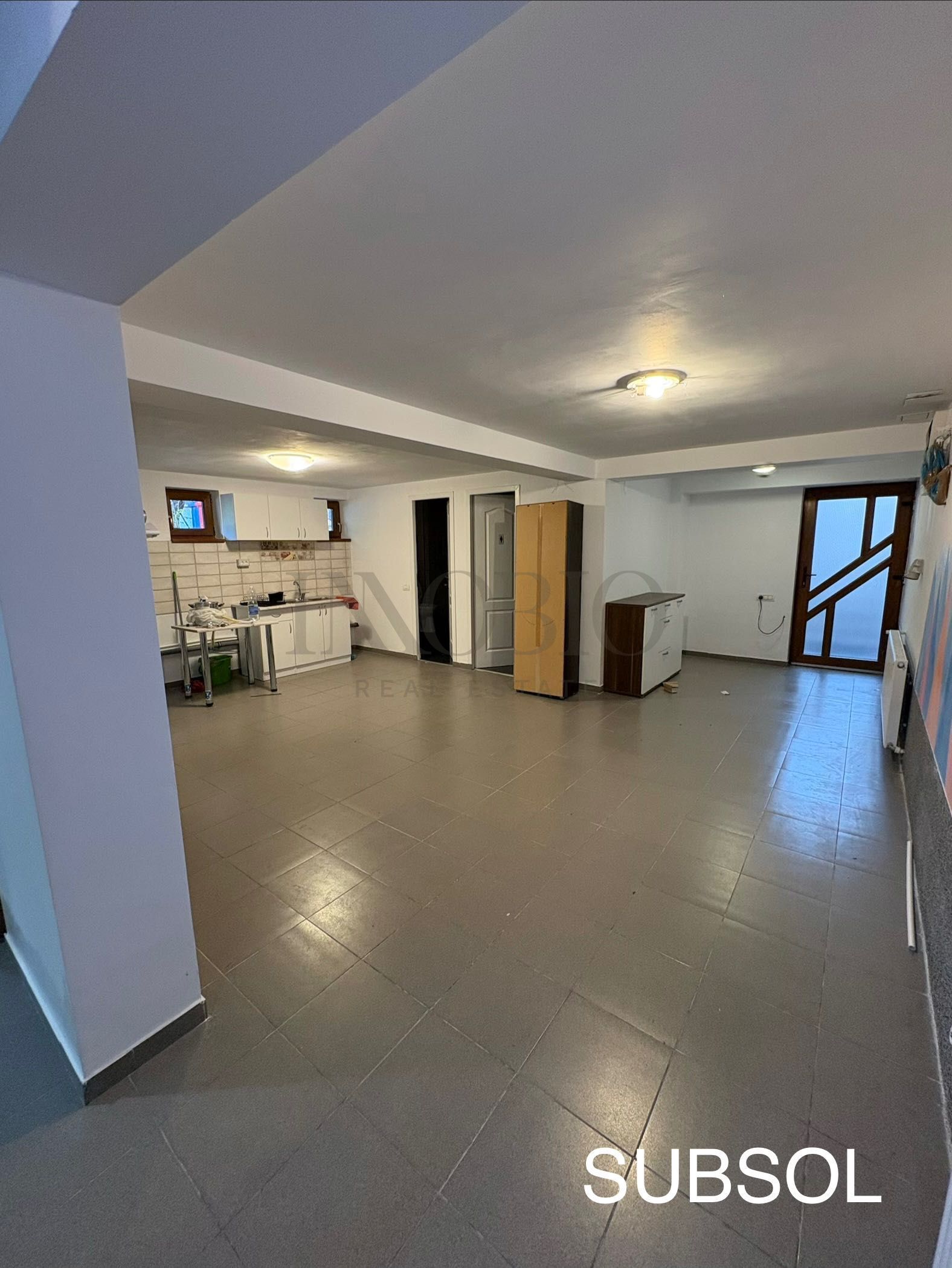 Spațiu Vila 260 mp | Curte 230 mp | Apărătorii Patriei — fotografia 4