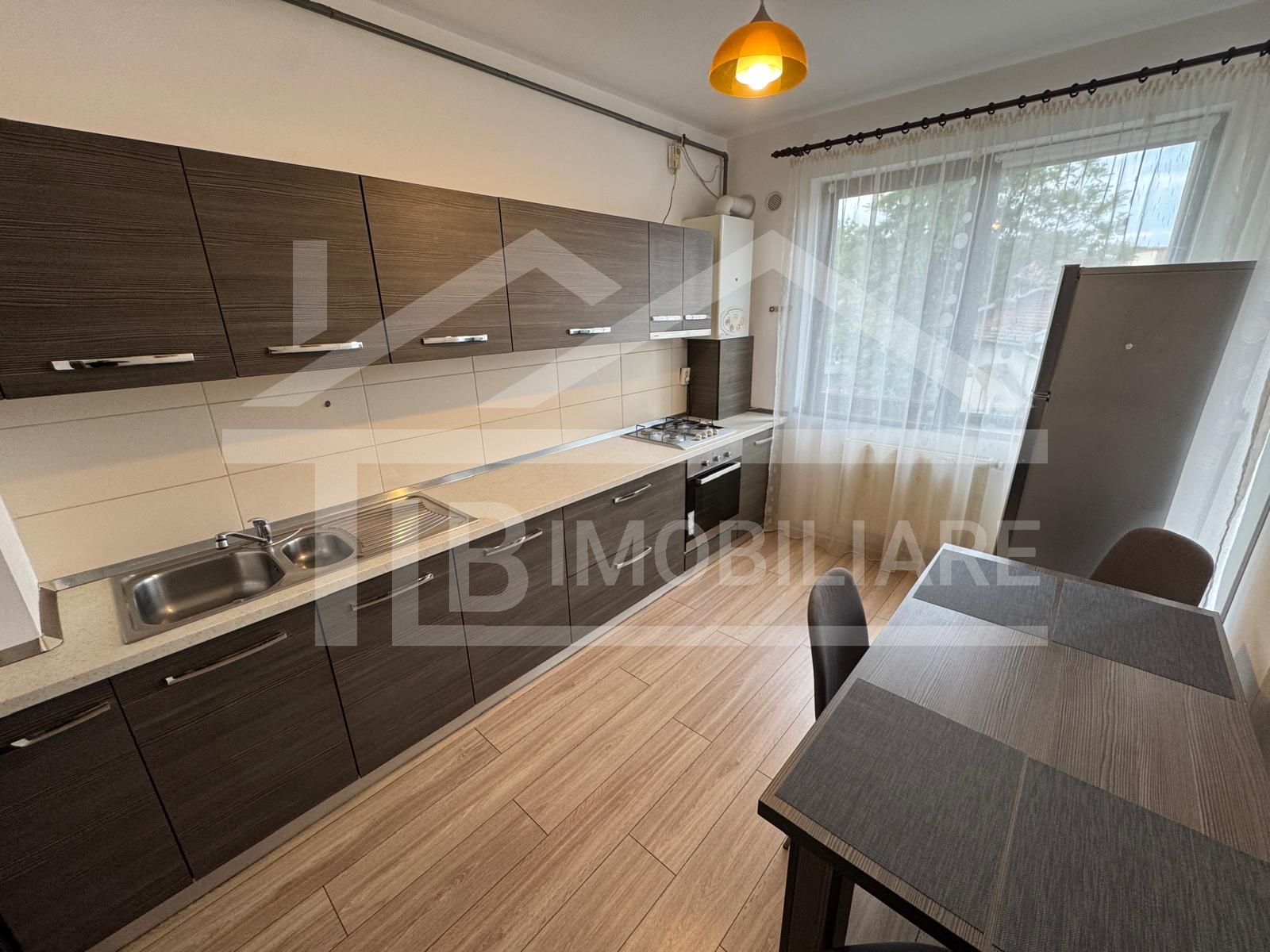 Apartament cu 2 camere, 65mp, terasa, parcare, Zona Centrala — fotografia 8