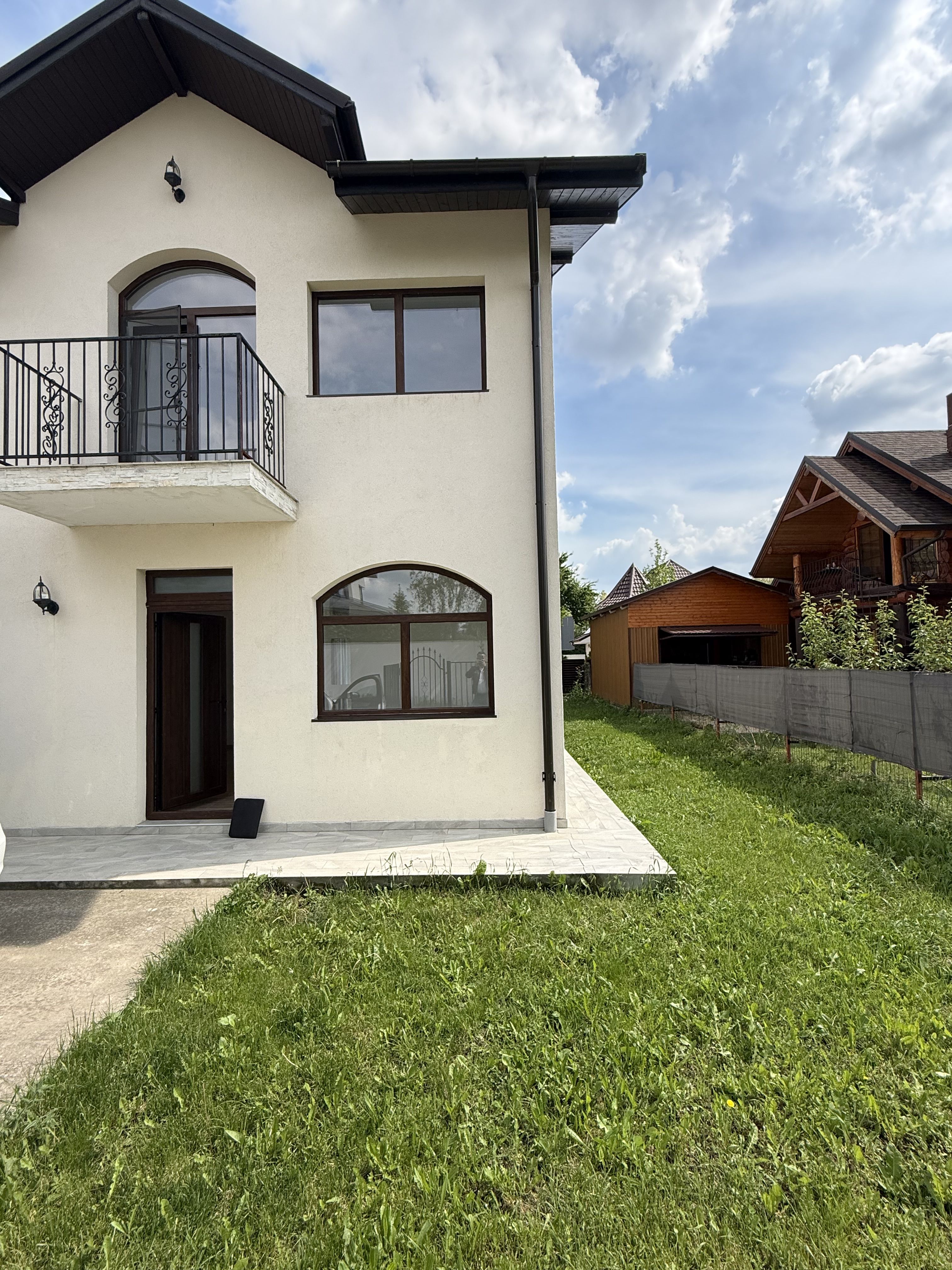 Vila 4 camere cu arhitectura deosebita langa pădure in Corbeanca ! — fotografia 33