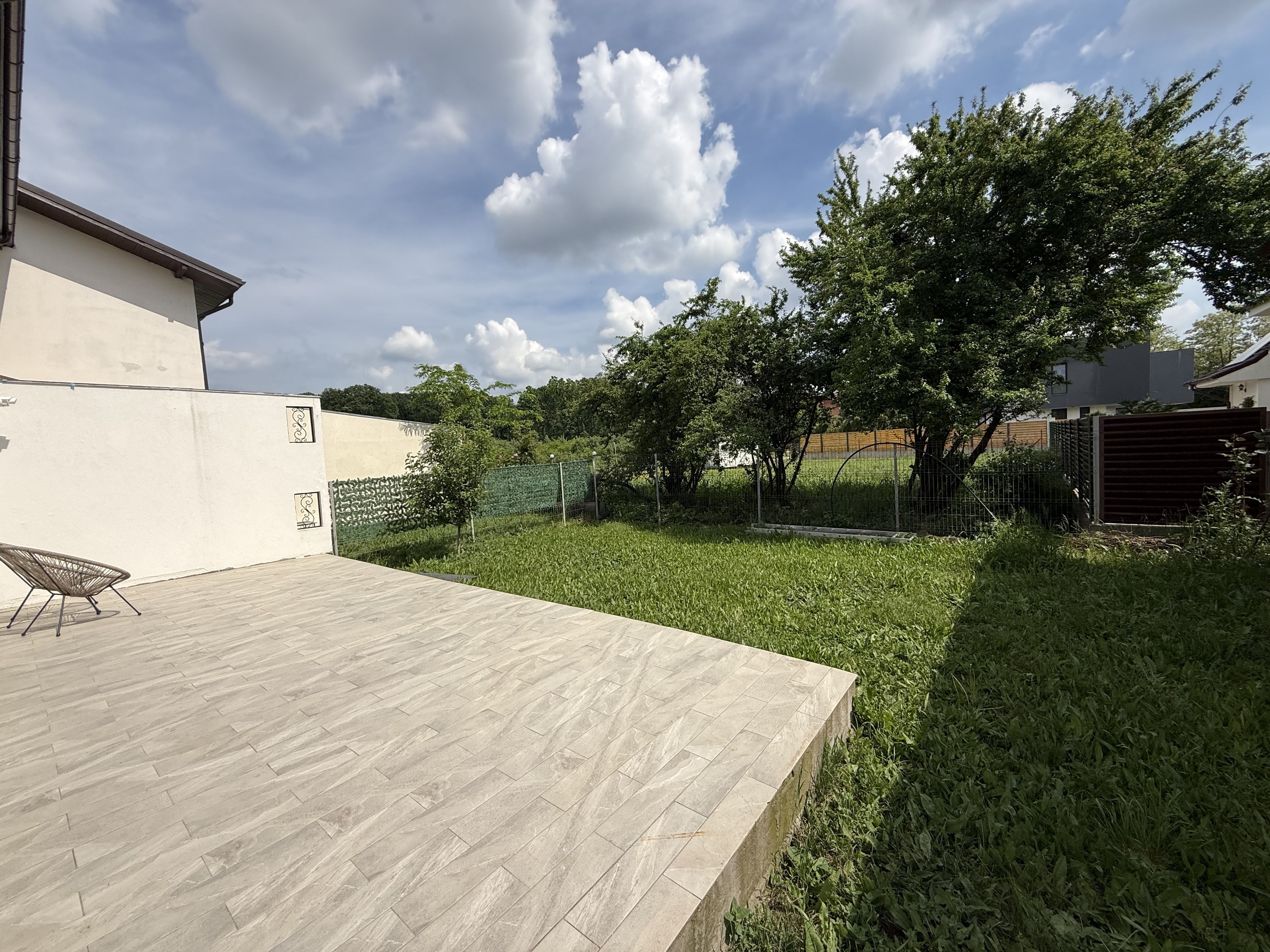 Vila 4 camere cu arhitectura deosebita langa pădure in Corbeanca ! — fotografia 34