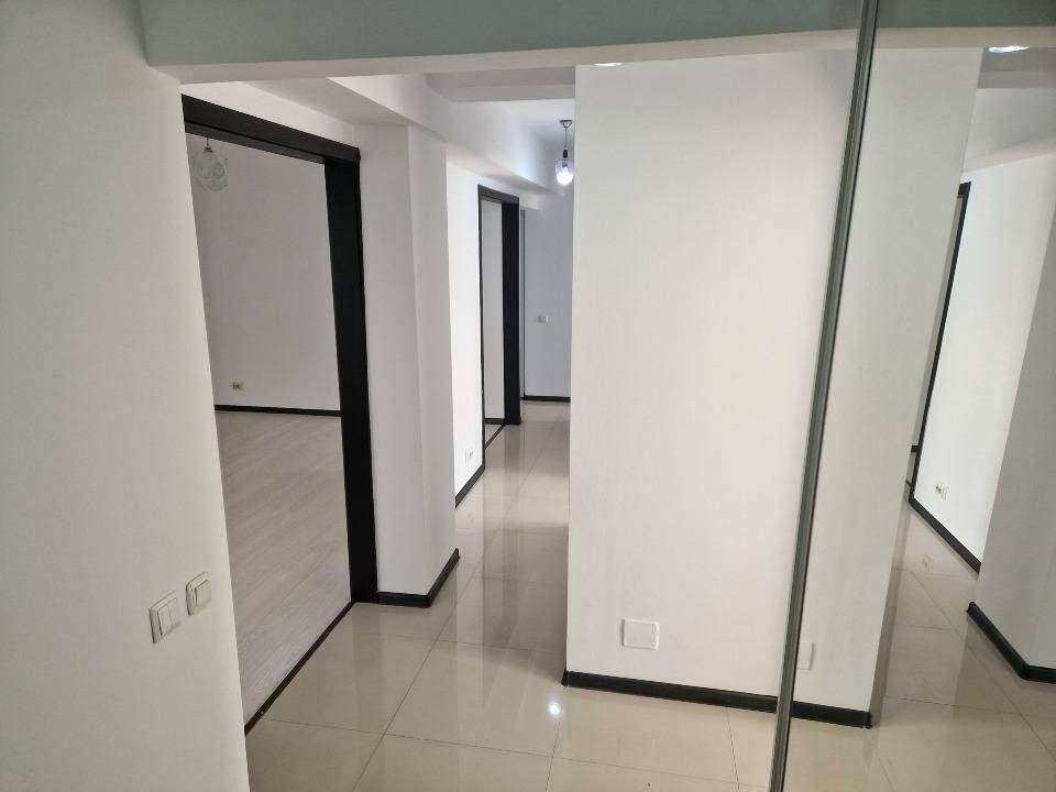 Vanzare apartament 3 camere, Bucureşti, Sector 3, Str Ilioara — fotografia 3