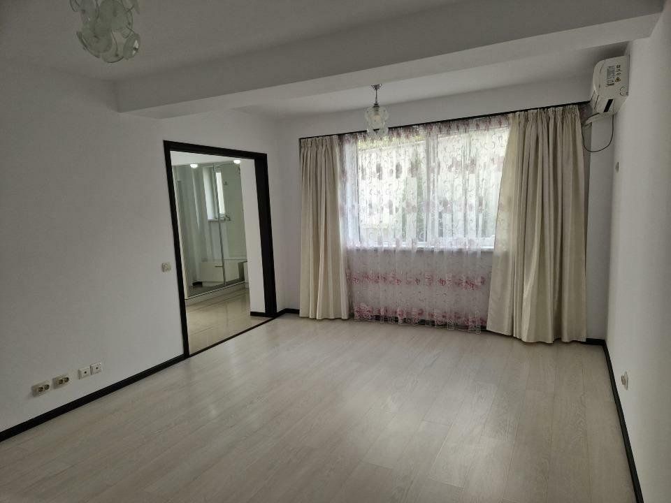 Vanzare apartament 3 camere, Bucureşti, Sector 3, Str Ilioara — fotografia 5