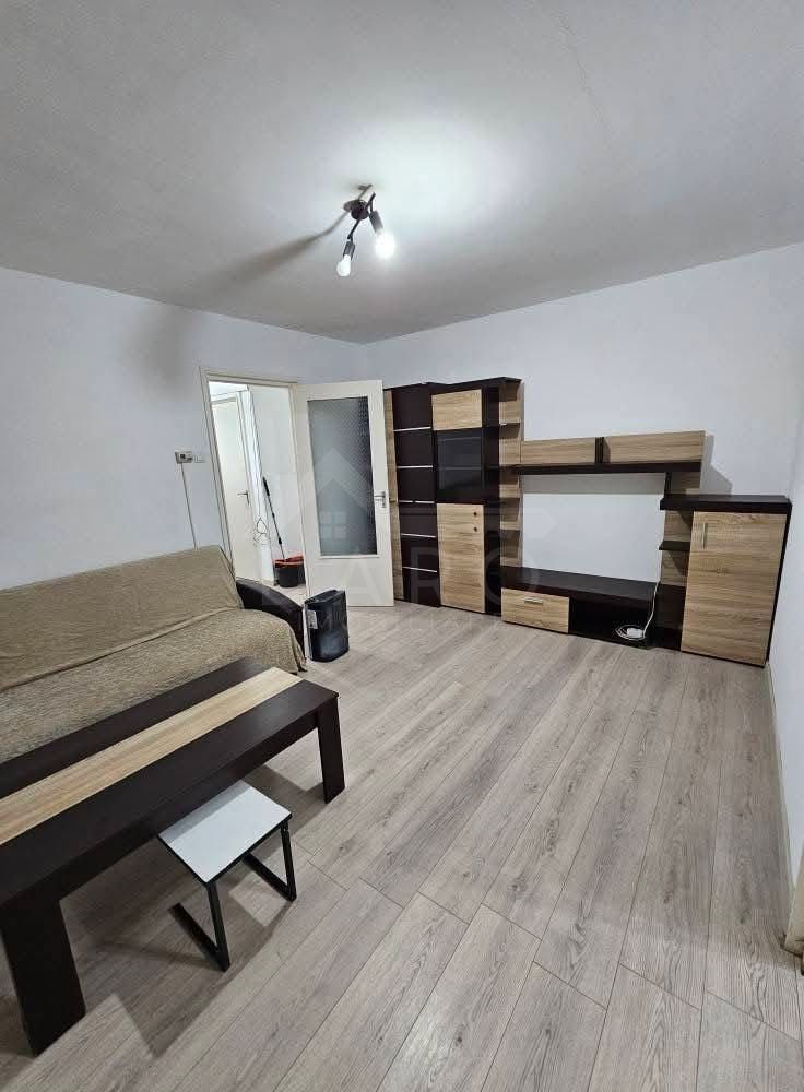 Apartament cu 2 camere Aleea Săvinești--central renovat
