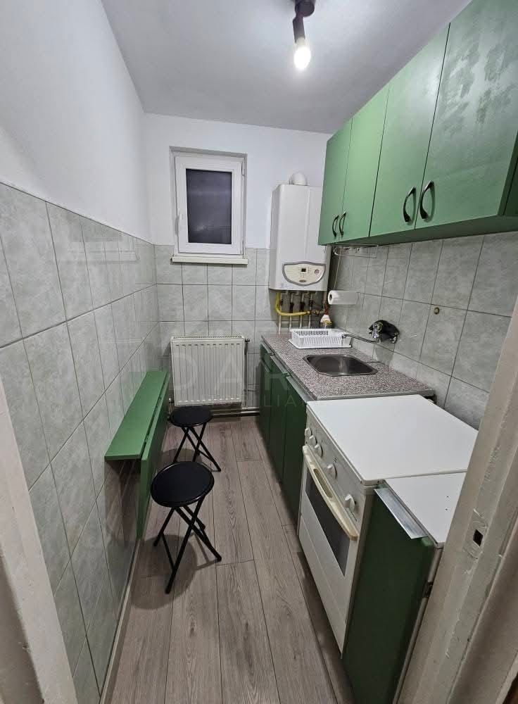 Apartament cu 2 camere Aleea Săvinești--central  renovat — fotografia 2