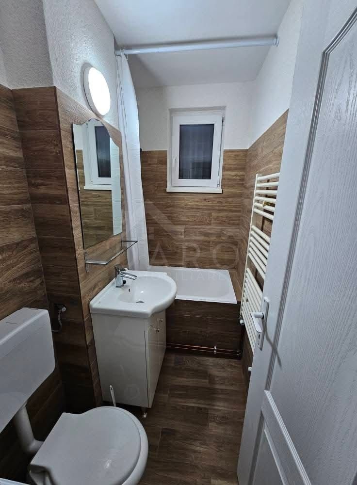 Apartament cu 2 camere Aleea Săvinești--central  renovat — fotografia 6