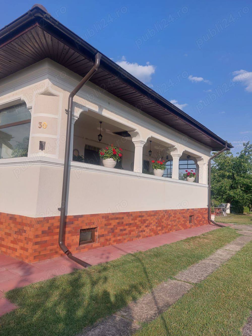 Casa la 40 km de București și la 15km de Ploiesti — fotografia 3