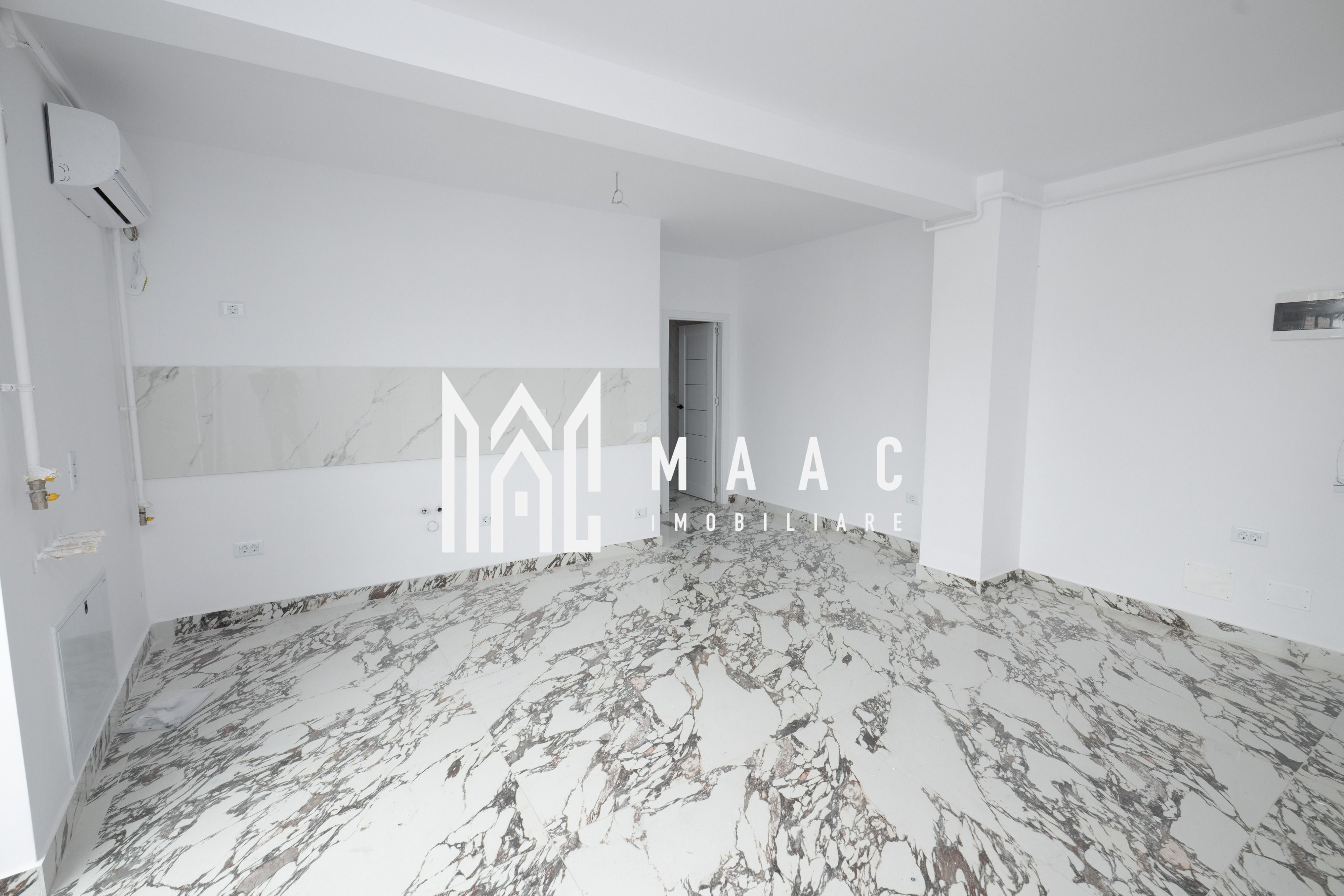 Penthouse 3 camere de vânzare | Râmnicu Vâlcea, Ostroveni | INTABULAT — fotografia 3