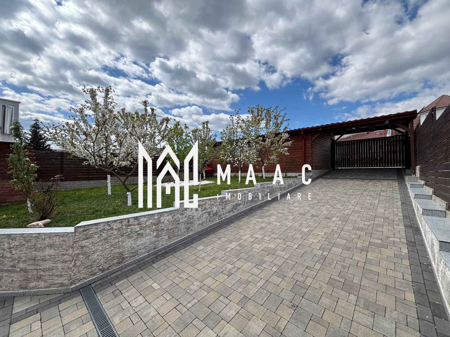 Casă 5 camere de vânzare | Arhitecților, Sibiu | 220 mp, teren 426 mp — fotografia 13