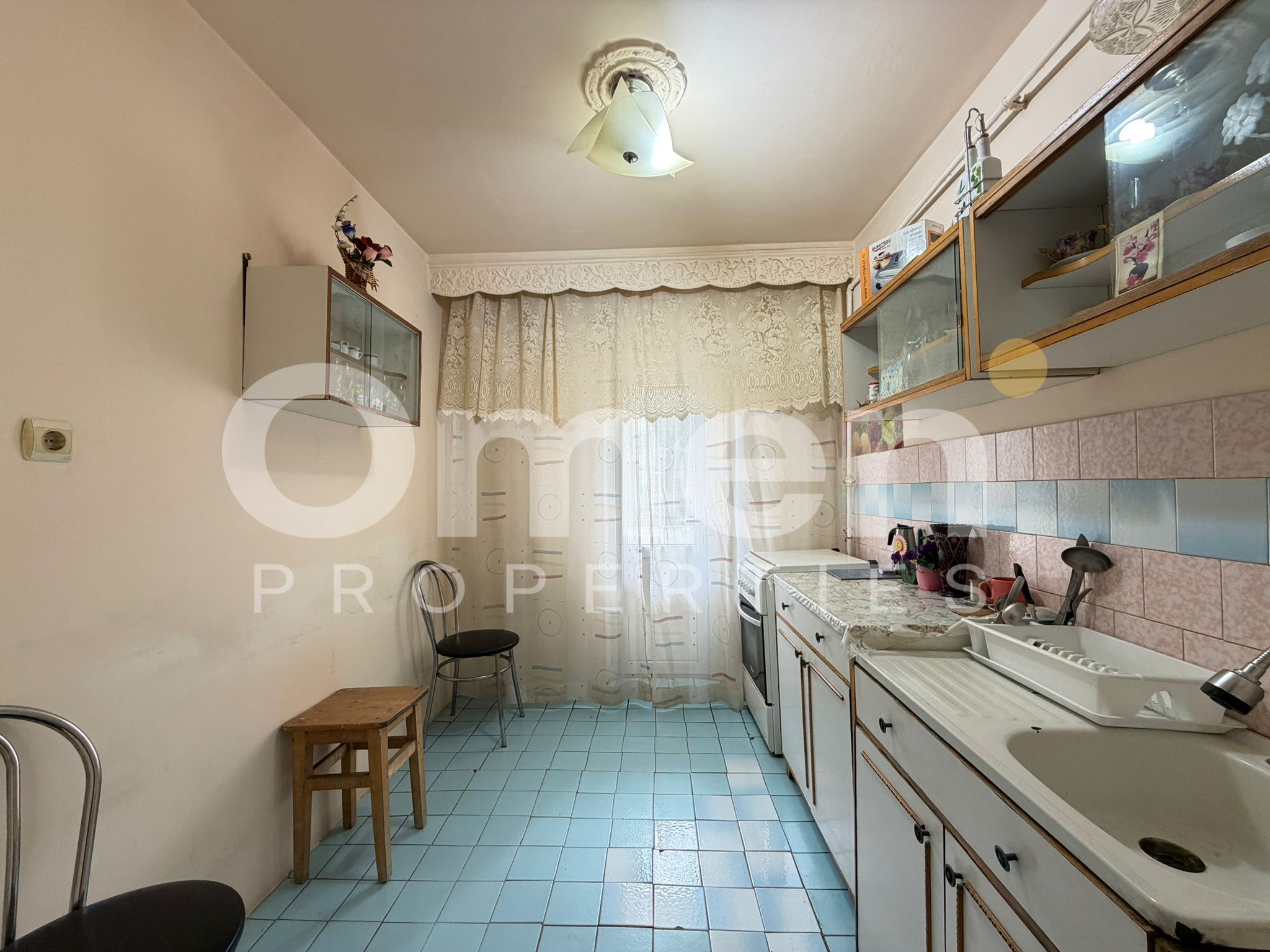 Apartament cu 2 camere decomandat, etaj intermediar, zona Center Nemes — fotografia 5