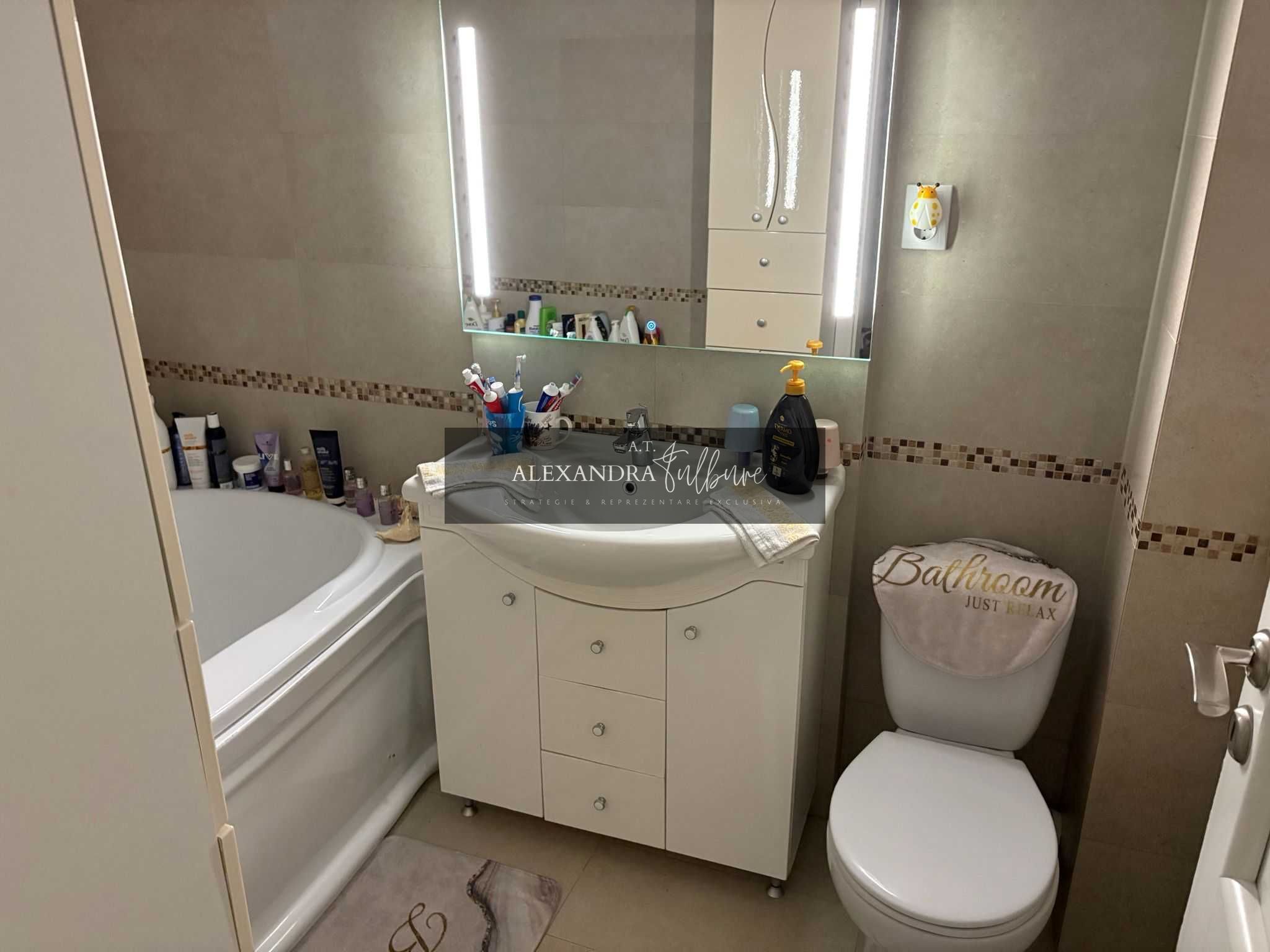 Apartament 3 camere, 2 balcoane, etaj intermediar — fotografia 7