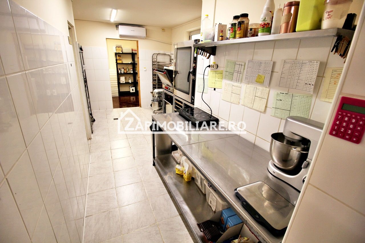 Afacere la cheie cu clientelă formată — fotografia 9