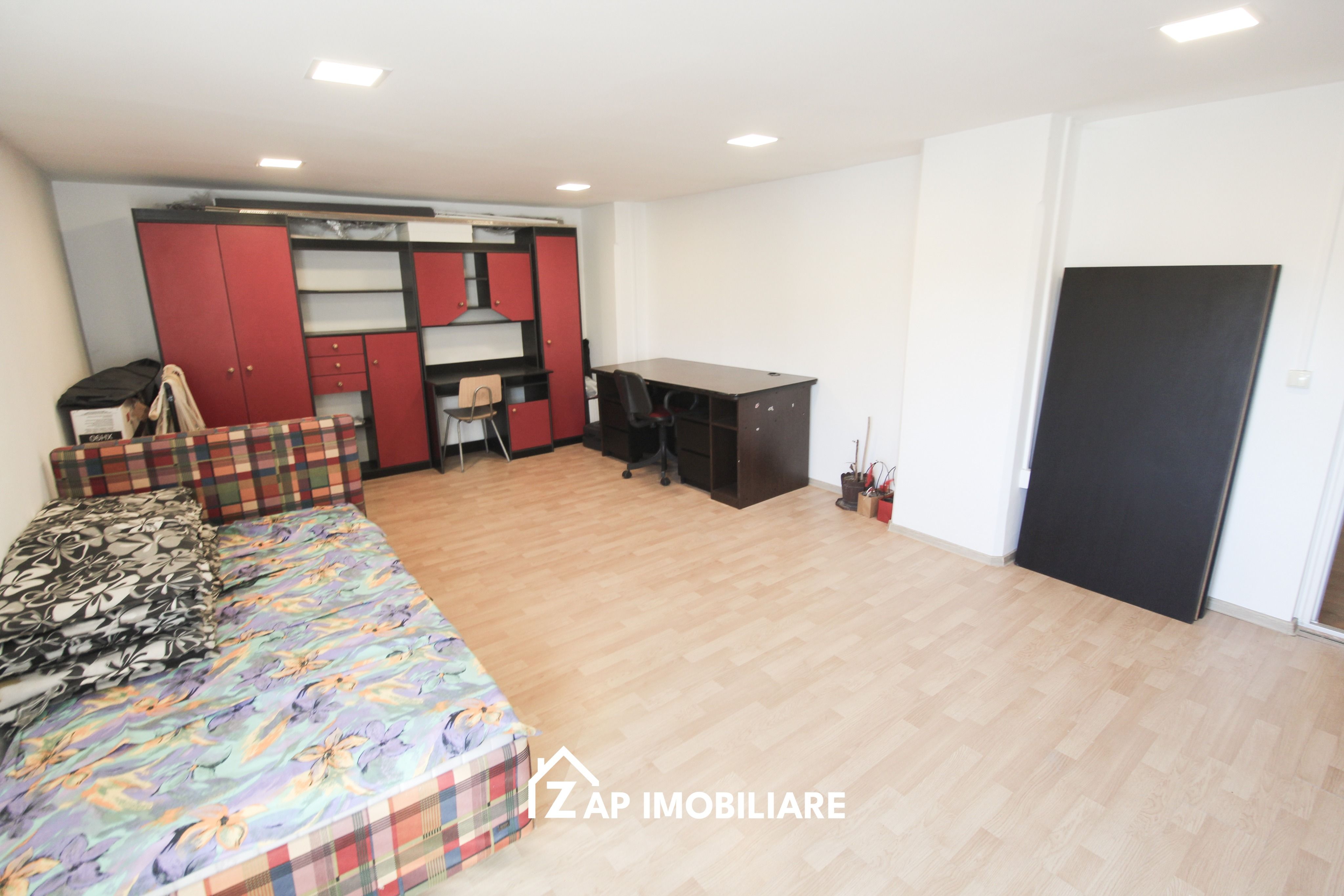 Spațiu 90 mp etaj 1 - Central - open space — fotografia 9