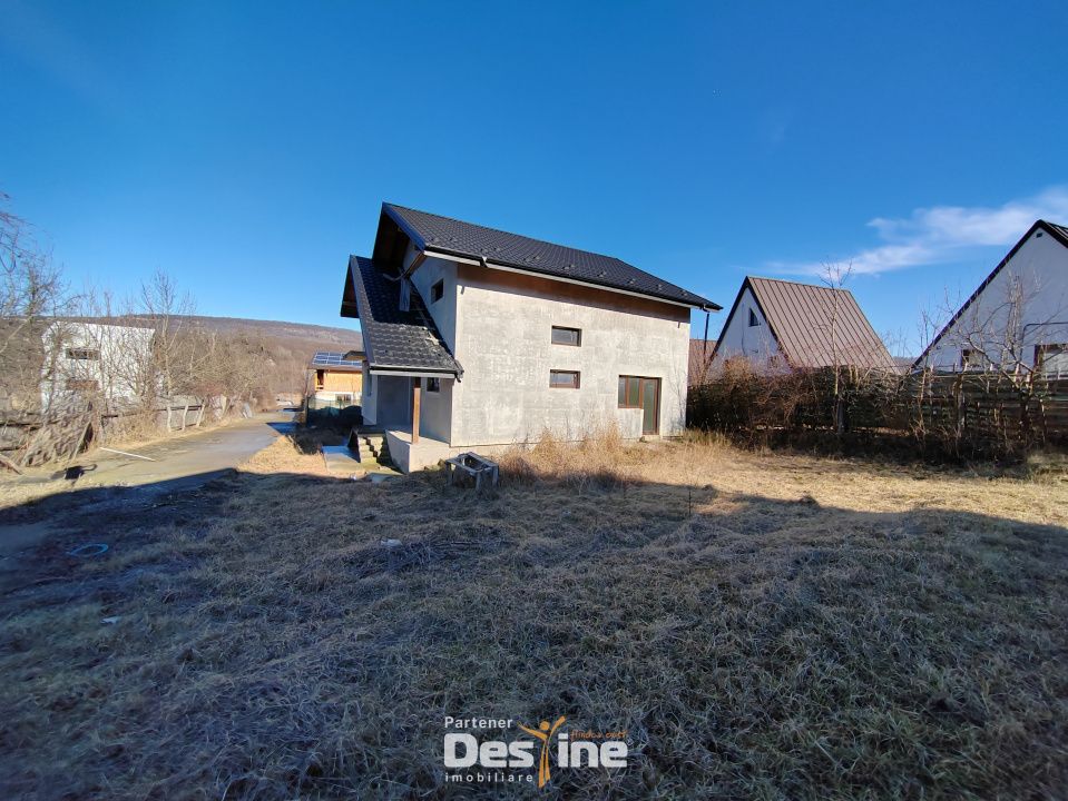 BÂRNOVA - Casă individuală P+M+POD, 145 mp + 789 mp teren — fotografia 3