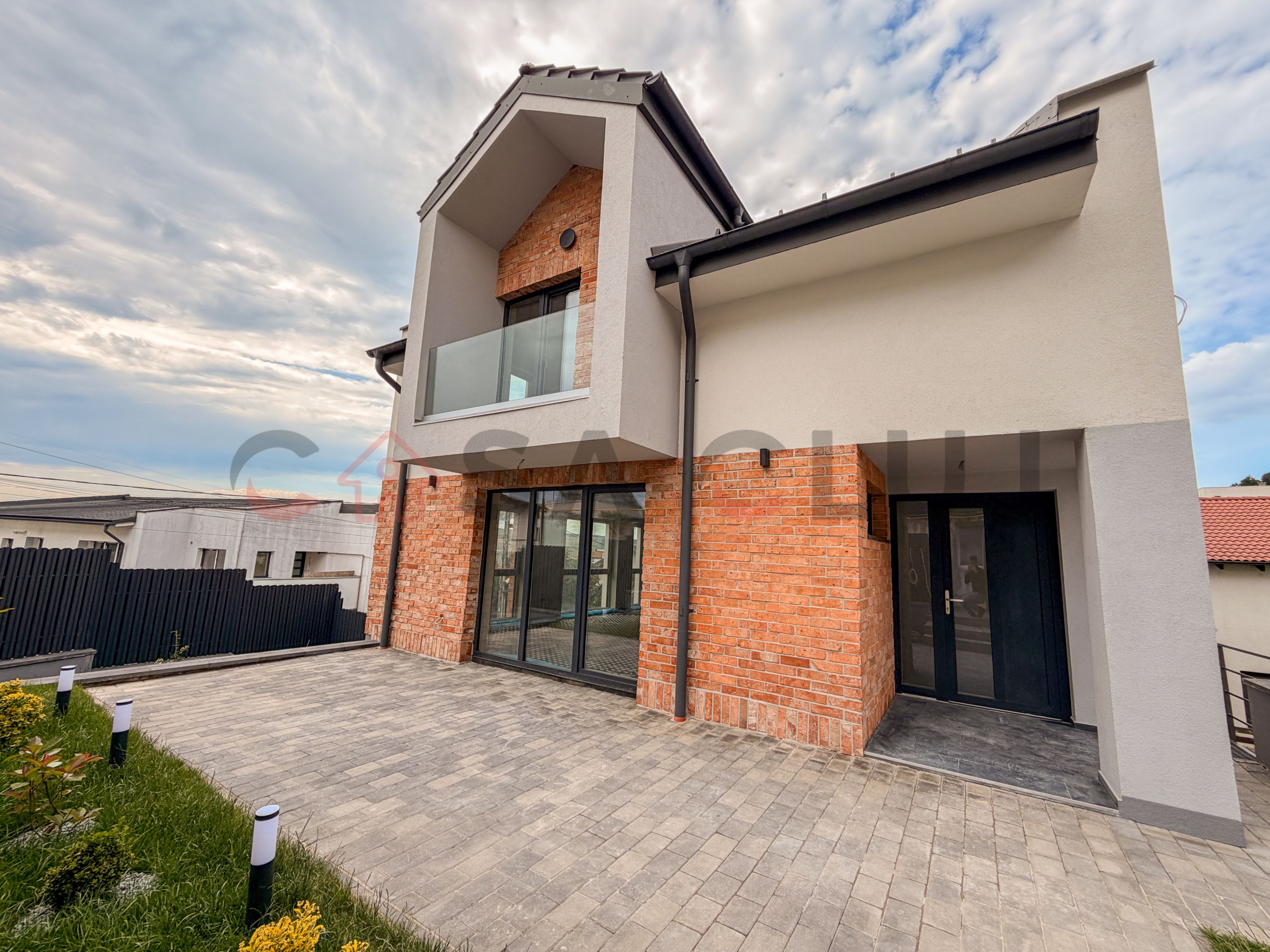 Case Premium de Vânzare – Strada Narciselor, Florești