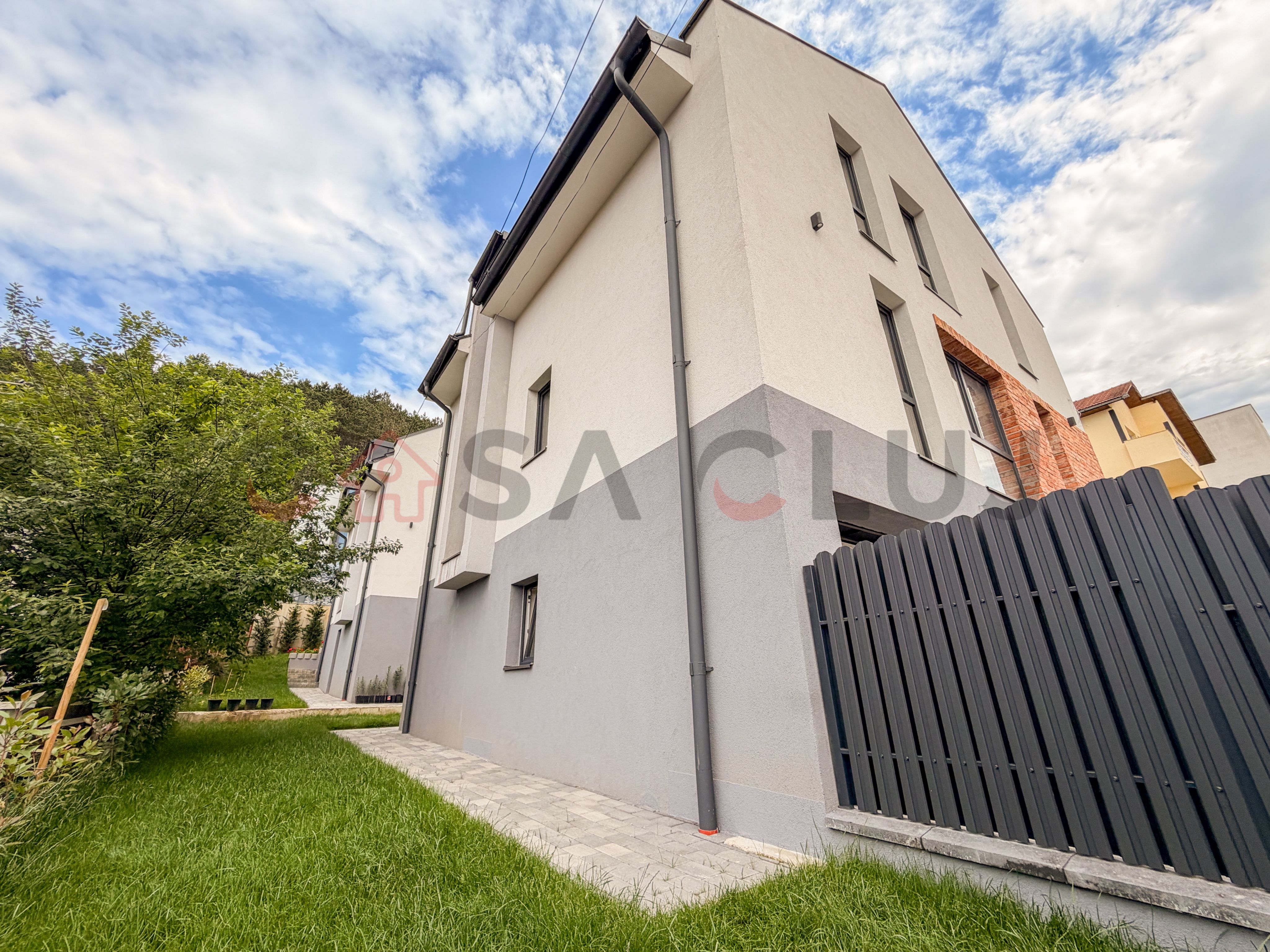 Case Premium de Vânzare – Strada Narciselor, Florești — fotografia 4